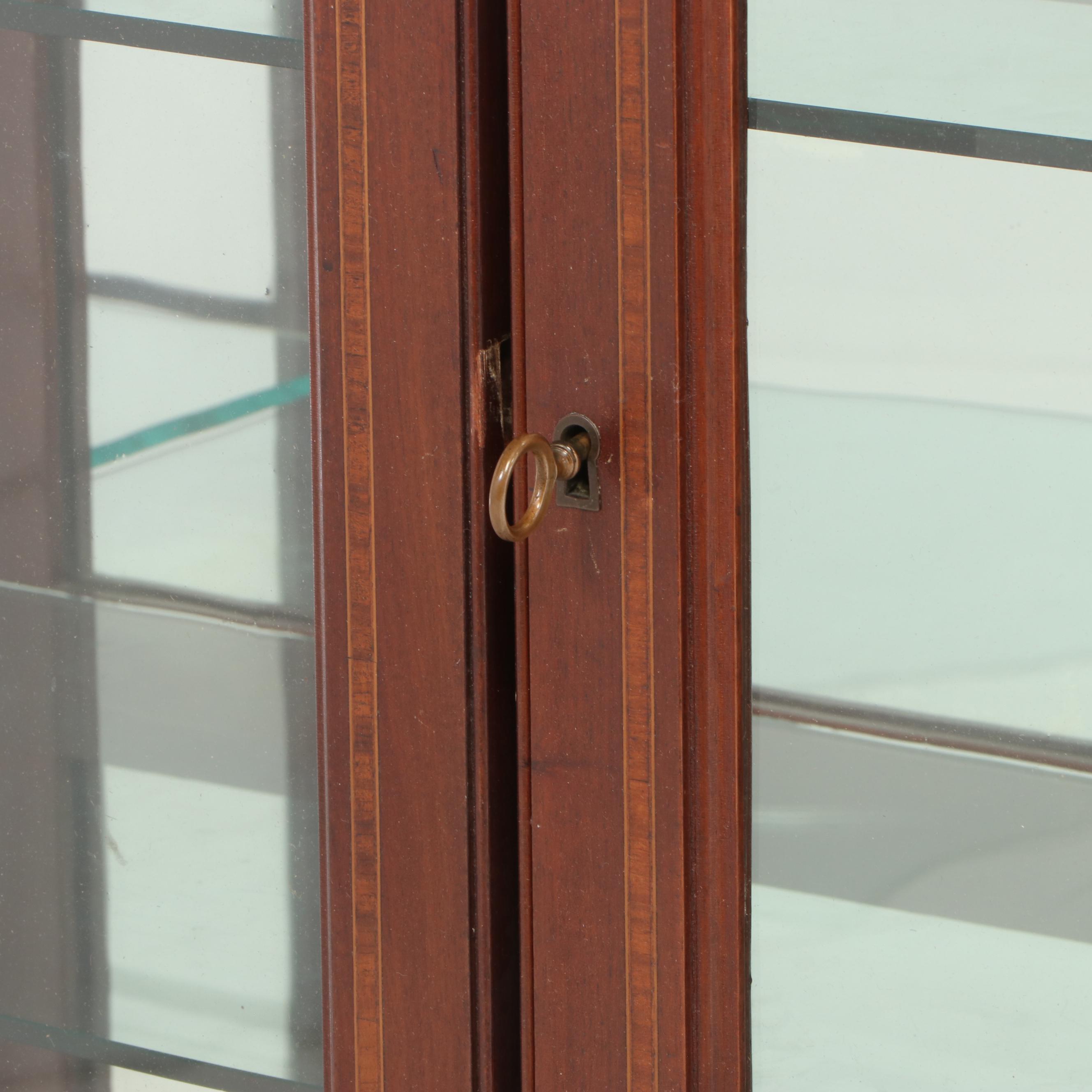 Royal Furniture Hepplewhite Style Mahogany China Cabinet, Early 20th Century