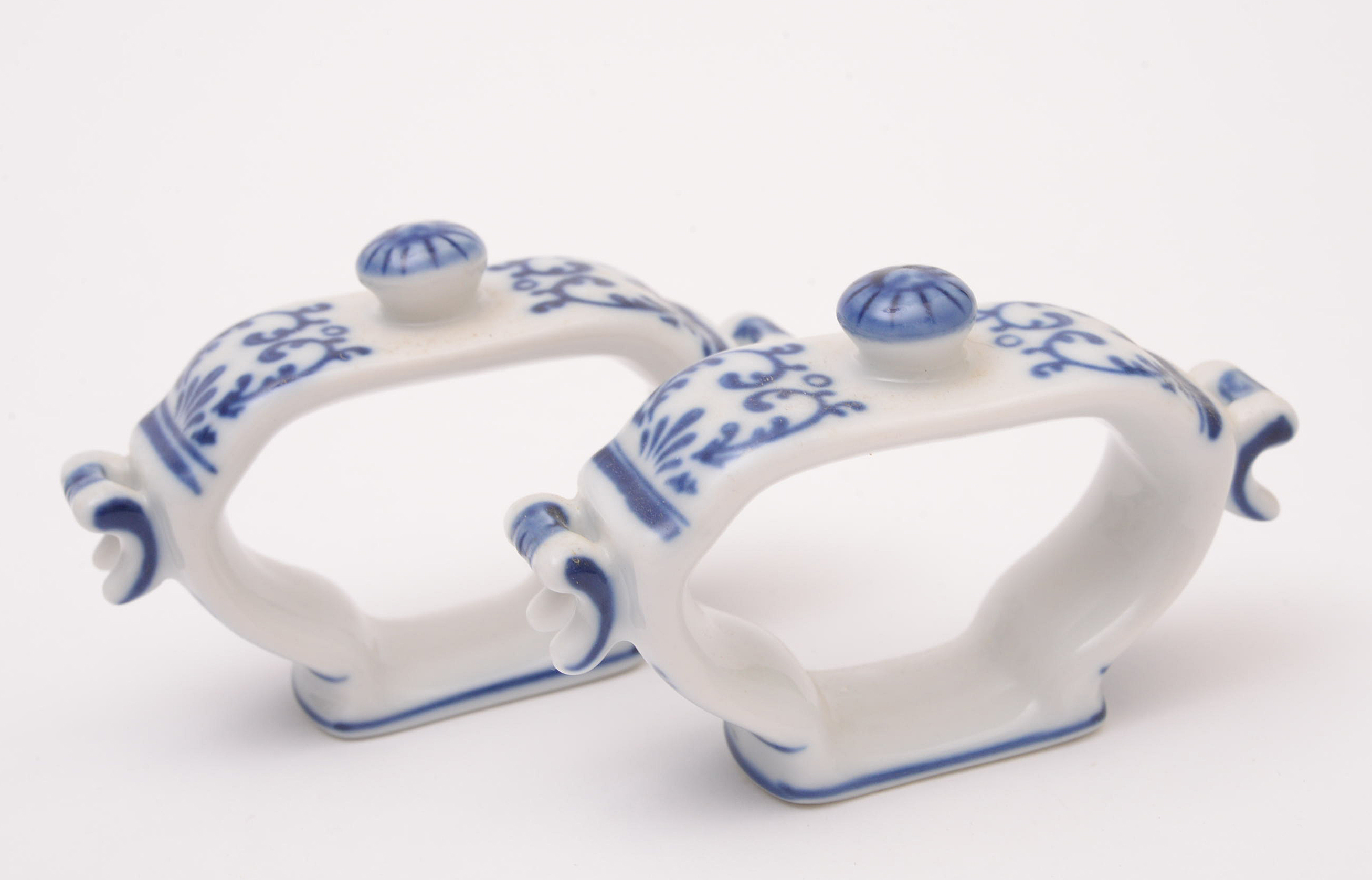 Chinese Hand-Painted Porcelain Napkin Rings, Knife Rests and Salts