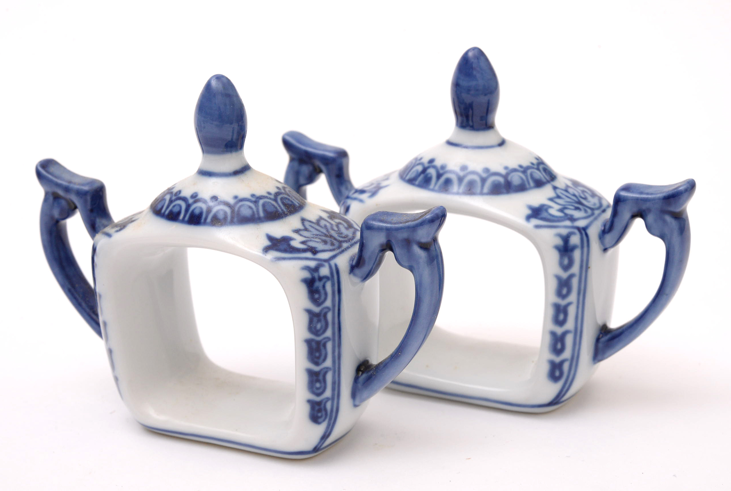 Chinese Hand-Painted Porcelain Napkin Rings, Knife Rests and Salts