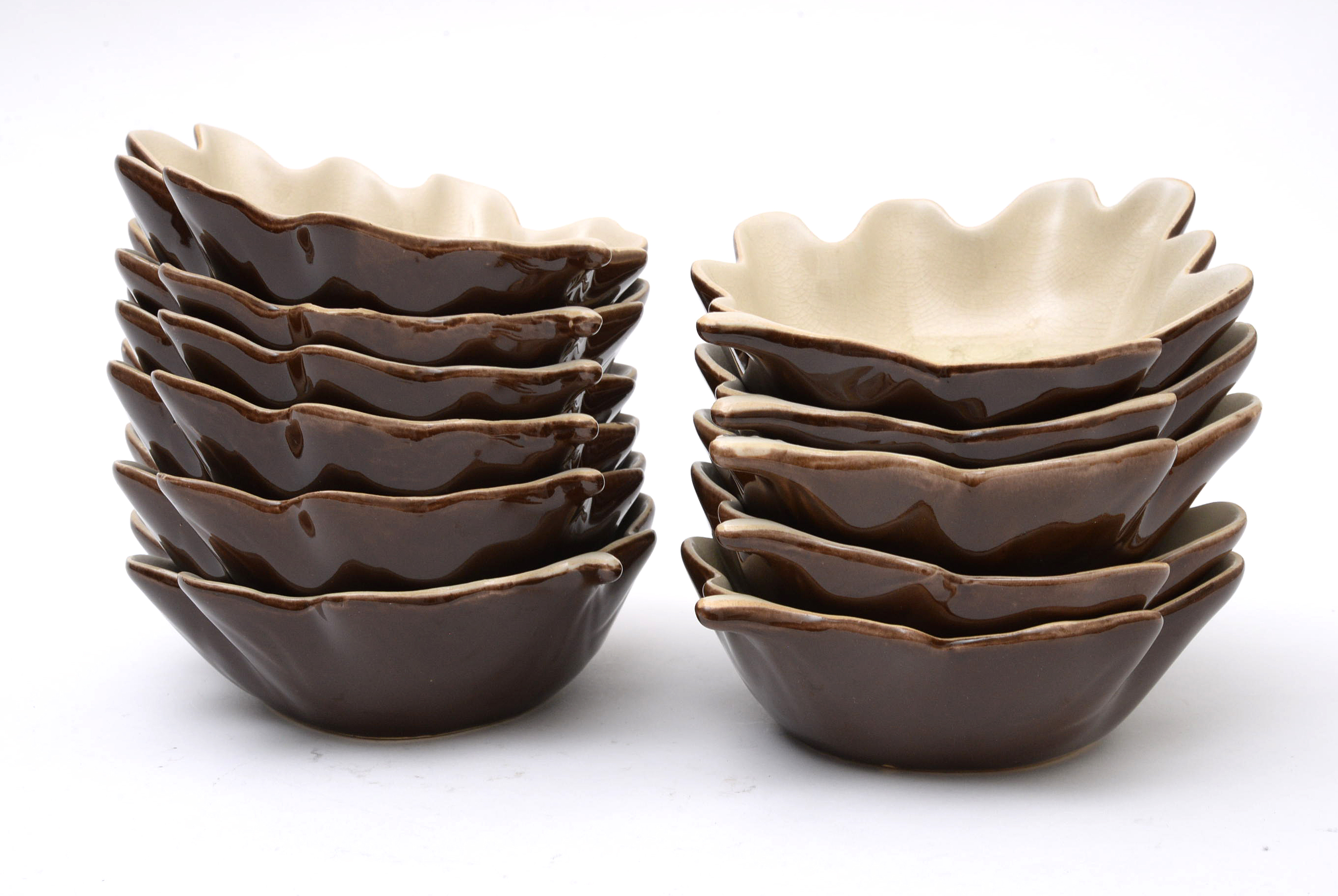 Twleve Brown And White Leaf Pottery Bowls