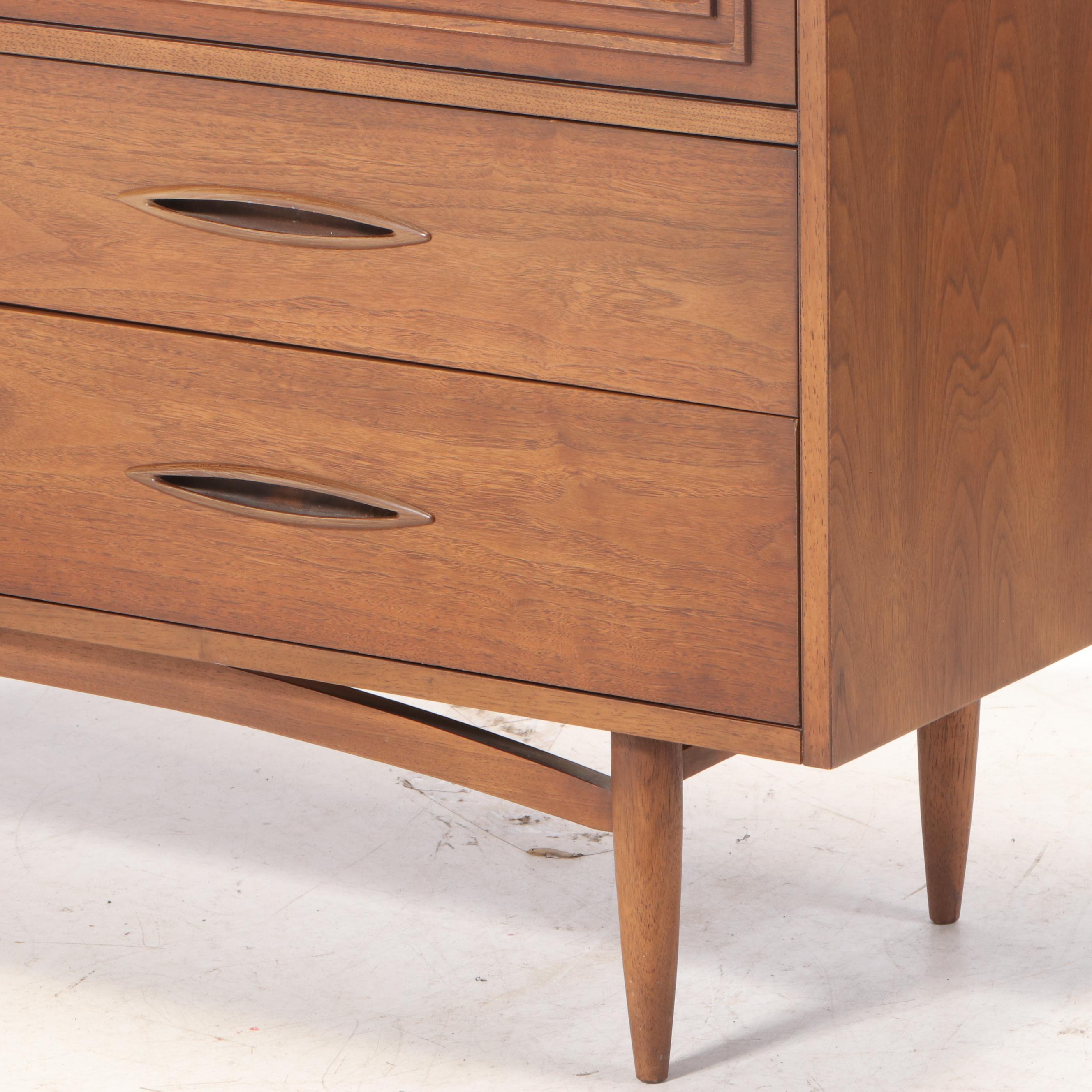 Broyhill Premier Mid Century Modern Walnut "Sculptra" Dresser