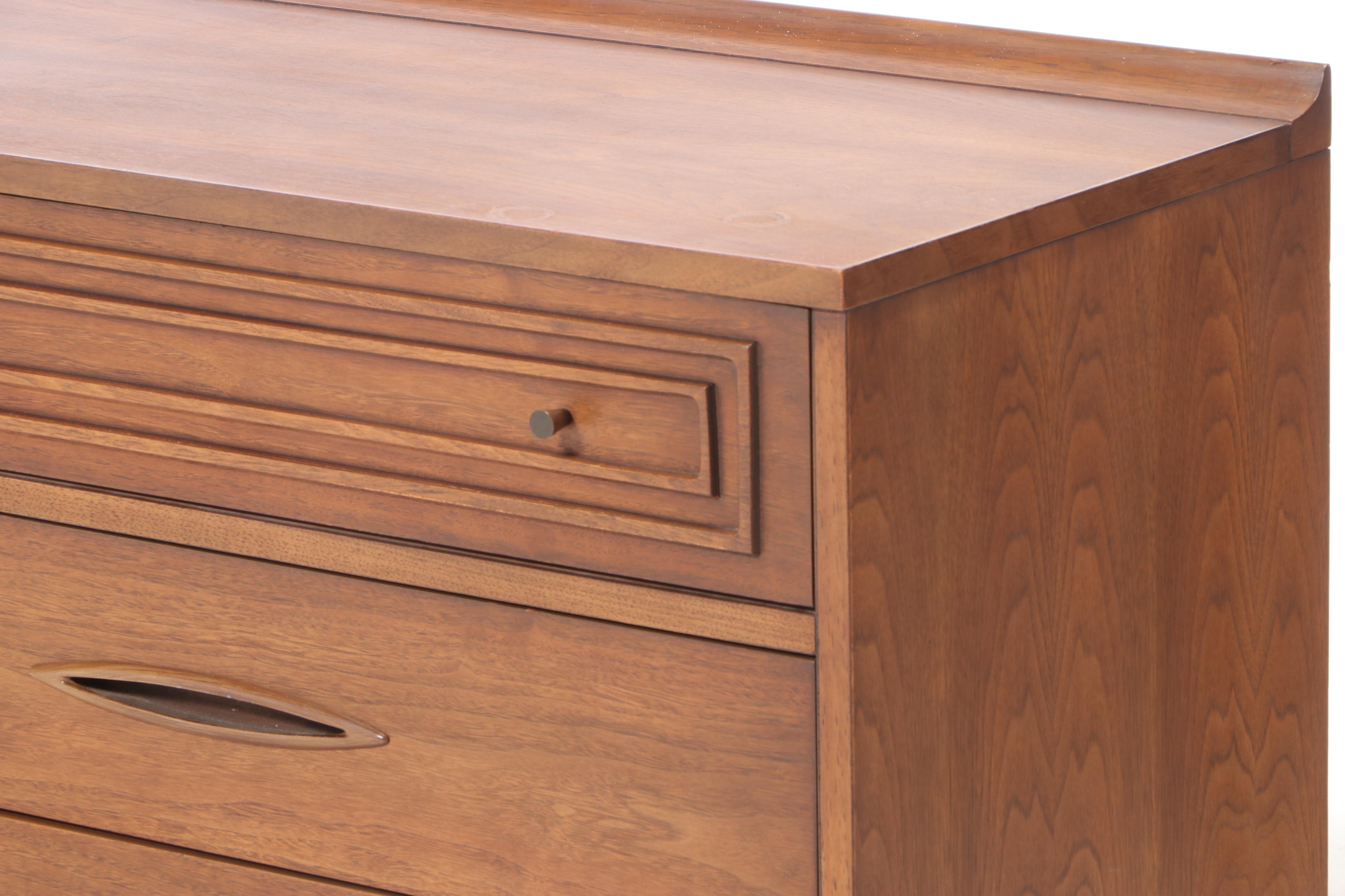 Broyhill Premier Mid Century Modern Walnut "Sculptra" Dresser