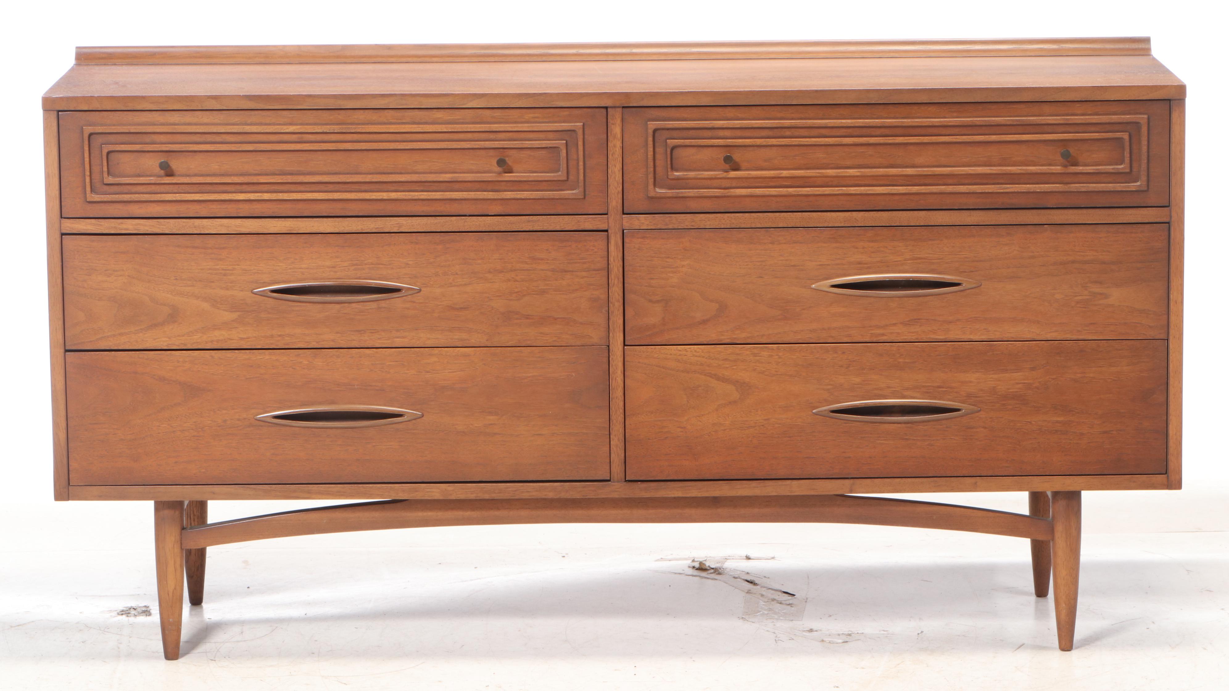 Broyhill Premier Mid Century Modern Walnut "Sculptra" Dresser