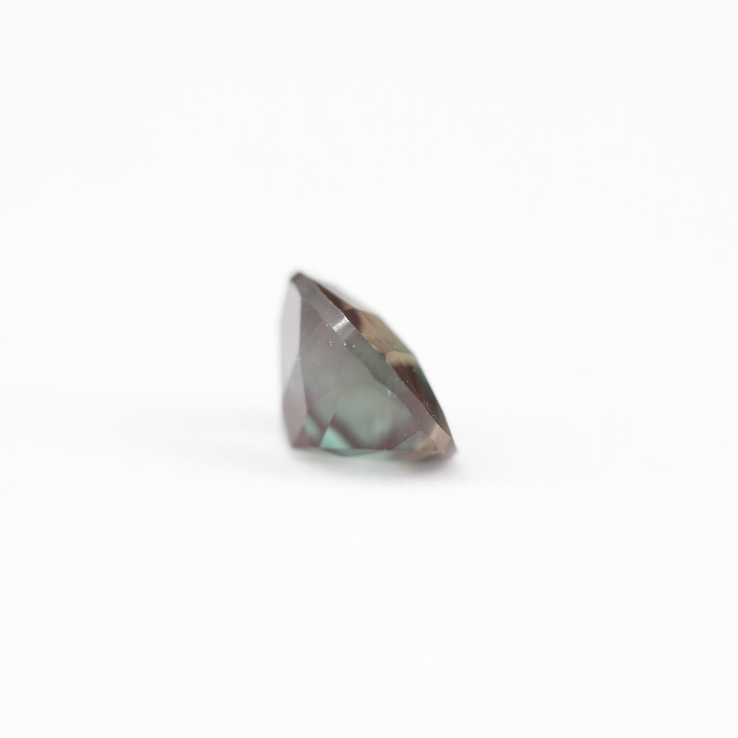 Loose 1.67 CT Oval Faceted Labradorite