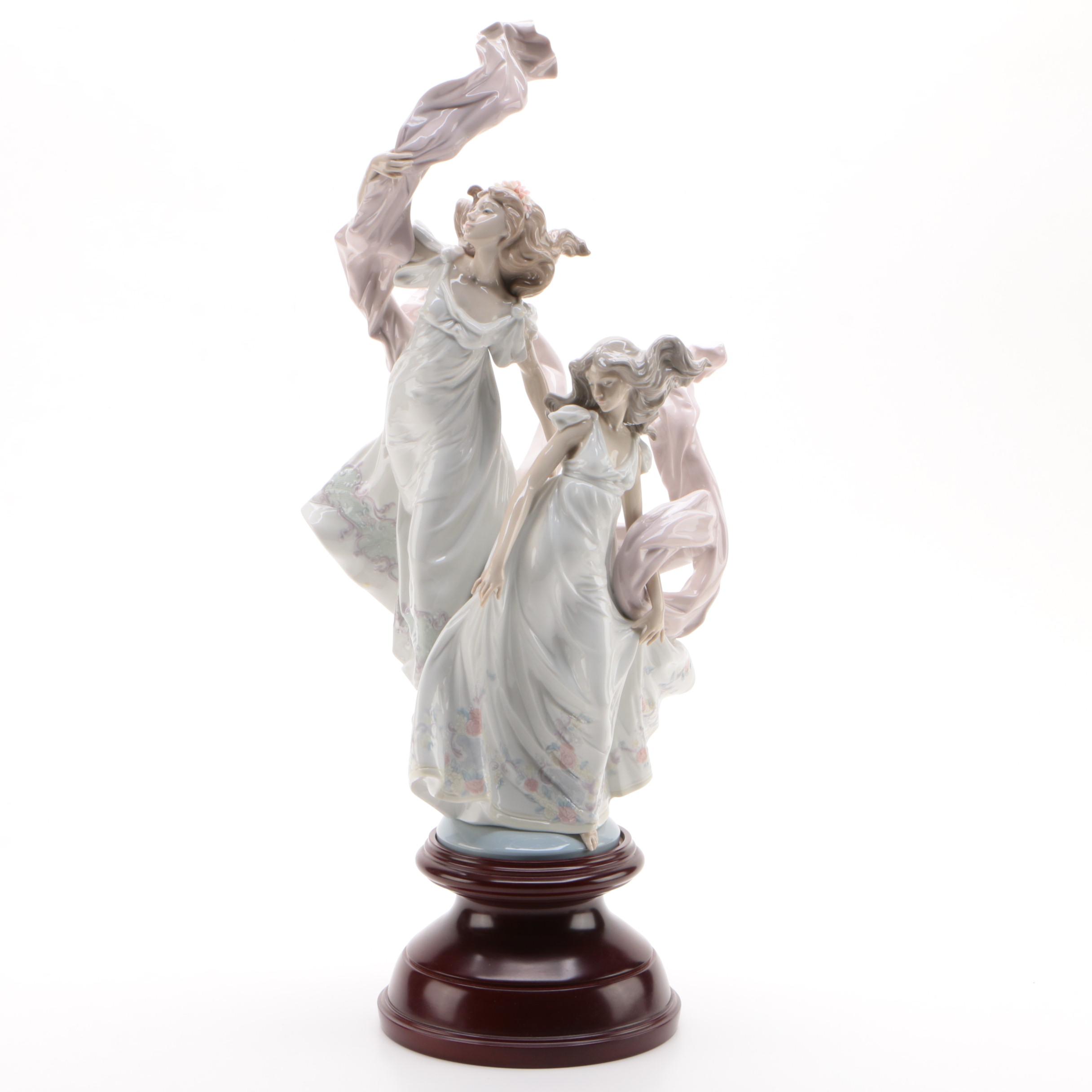 Lladró "Allegory of Liberty" Porcelain Figurine Designed by José Puche