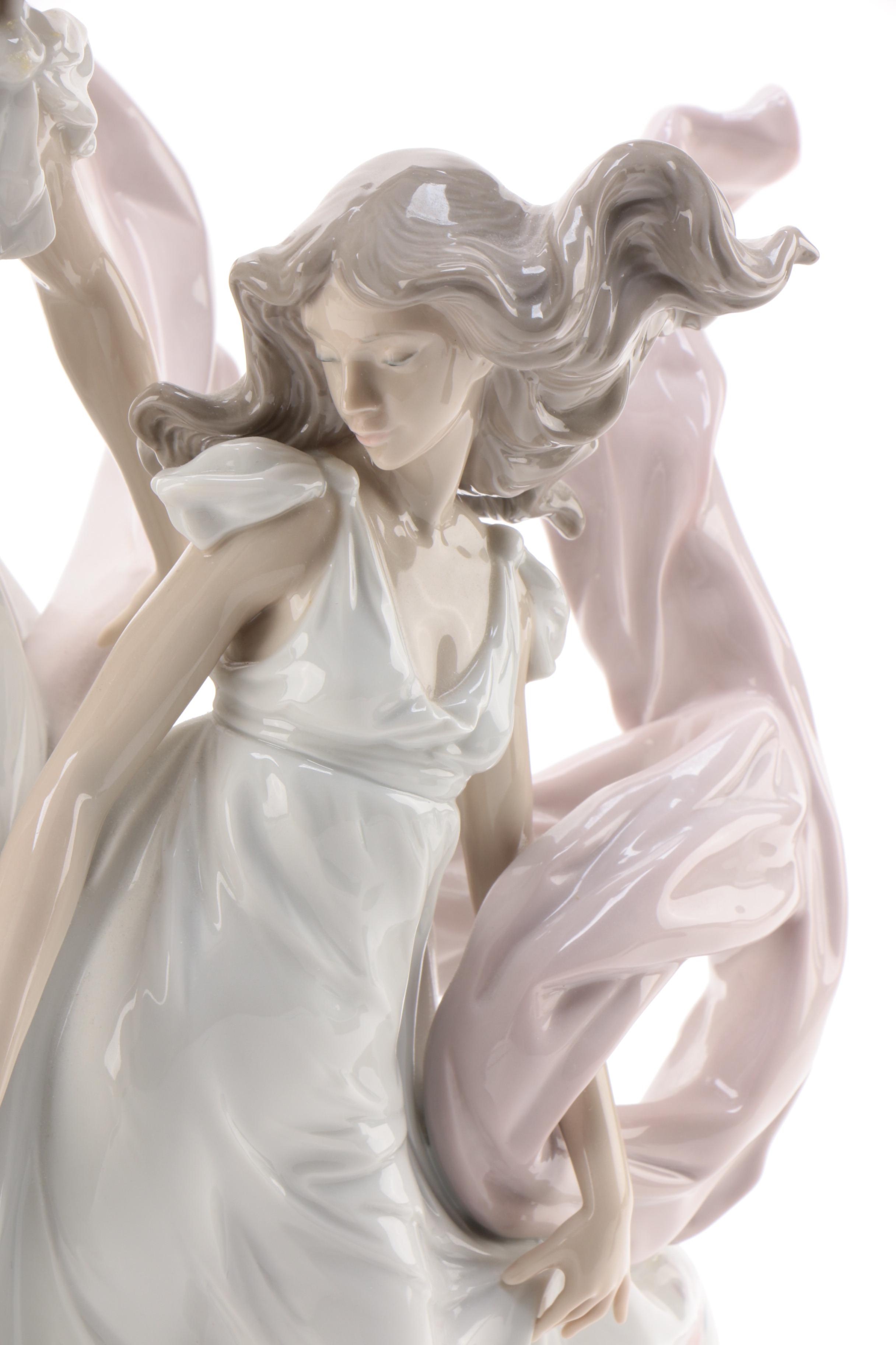 Lladró "Allegory of Liberty" Porcelain Figurine Designed by José Puche
