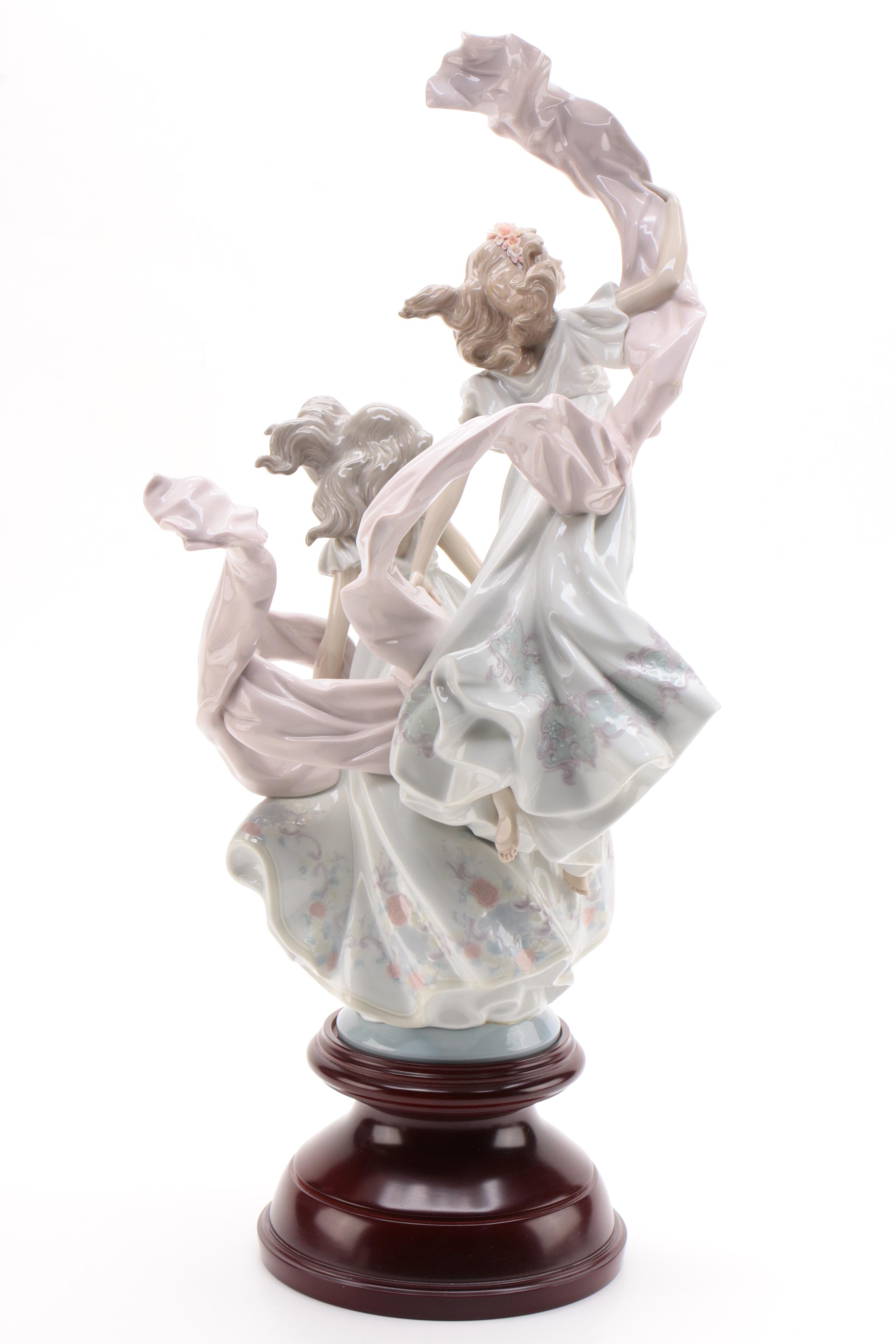 Lladró "Allegory of Liberty" Porcelain Figurine Designed by José Puche