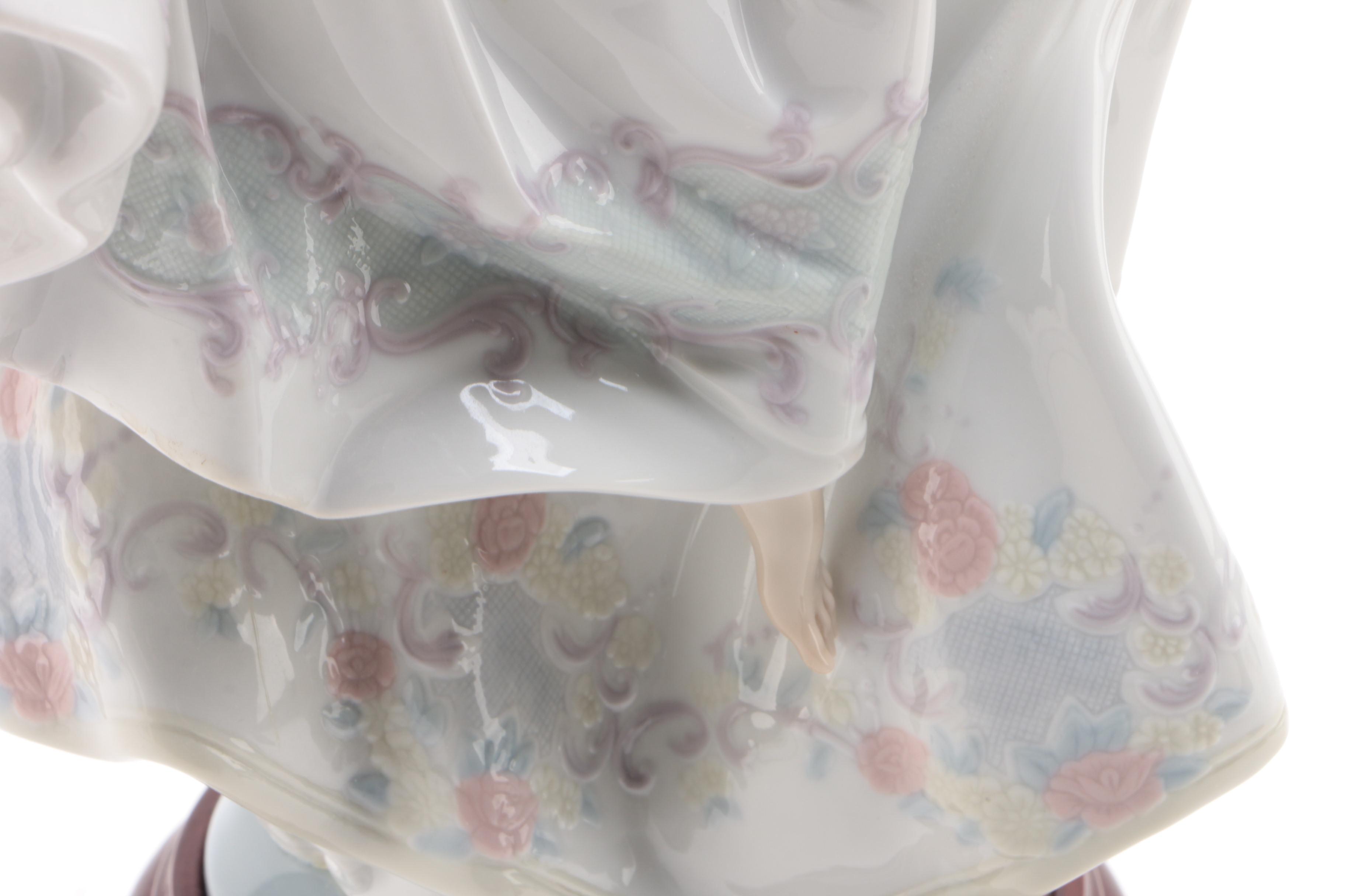 Lladró "Allegory of Liberty" Porcelain Figurine Designed by José Puche