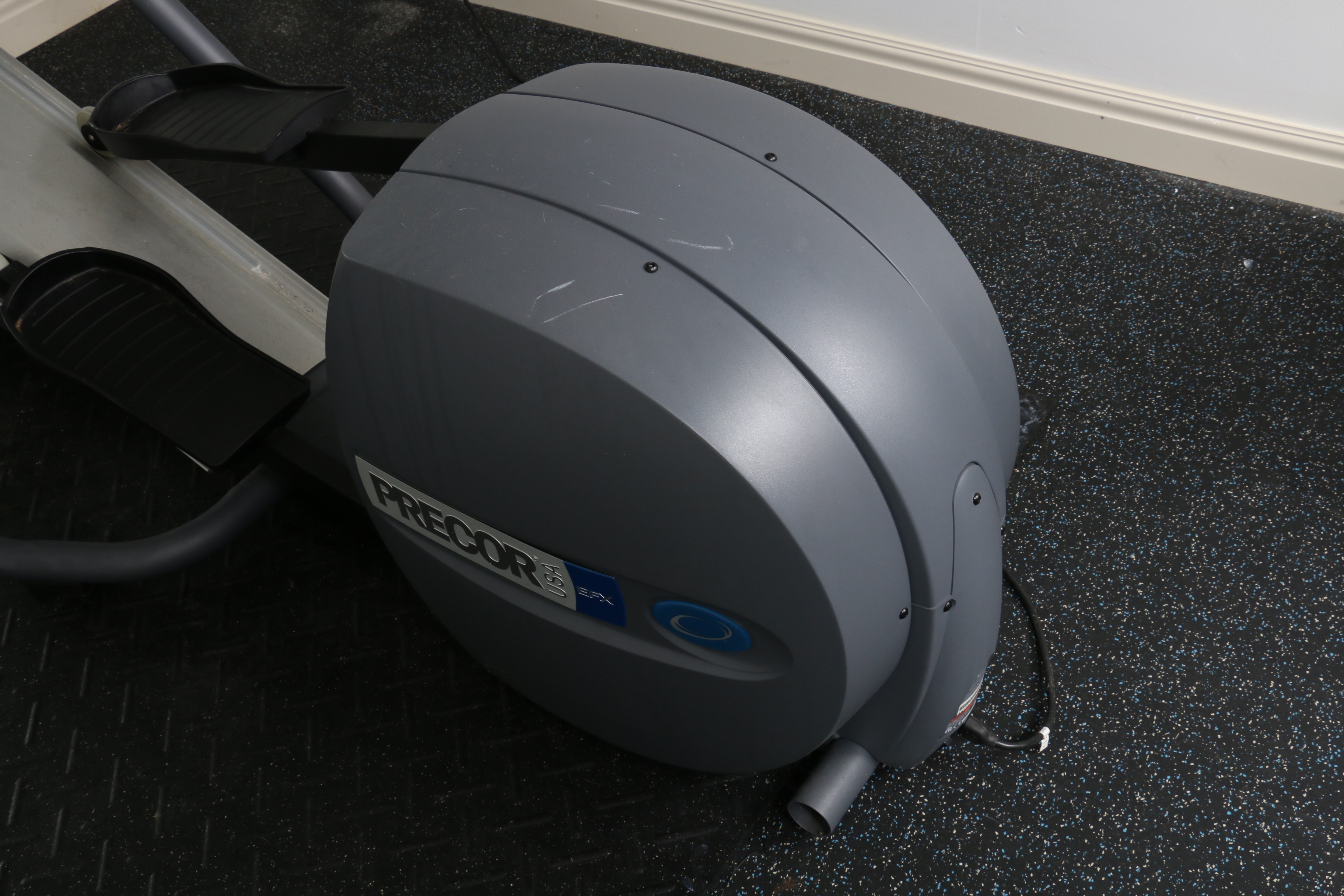 Precor EFX 5.23 Elliptical Trainer