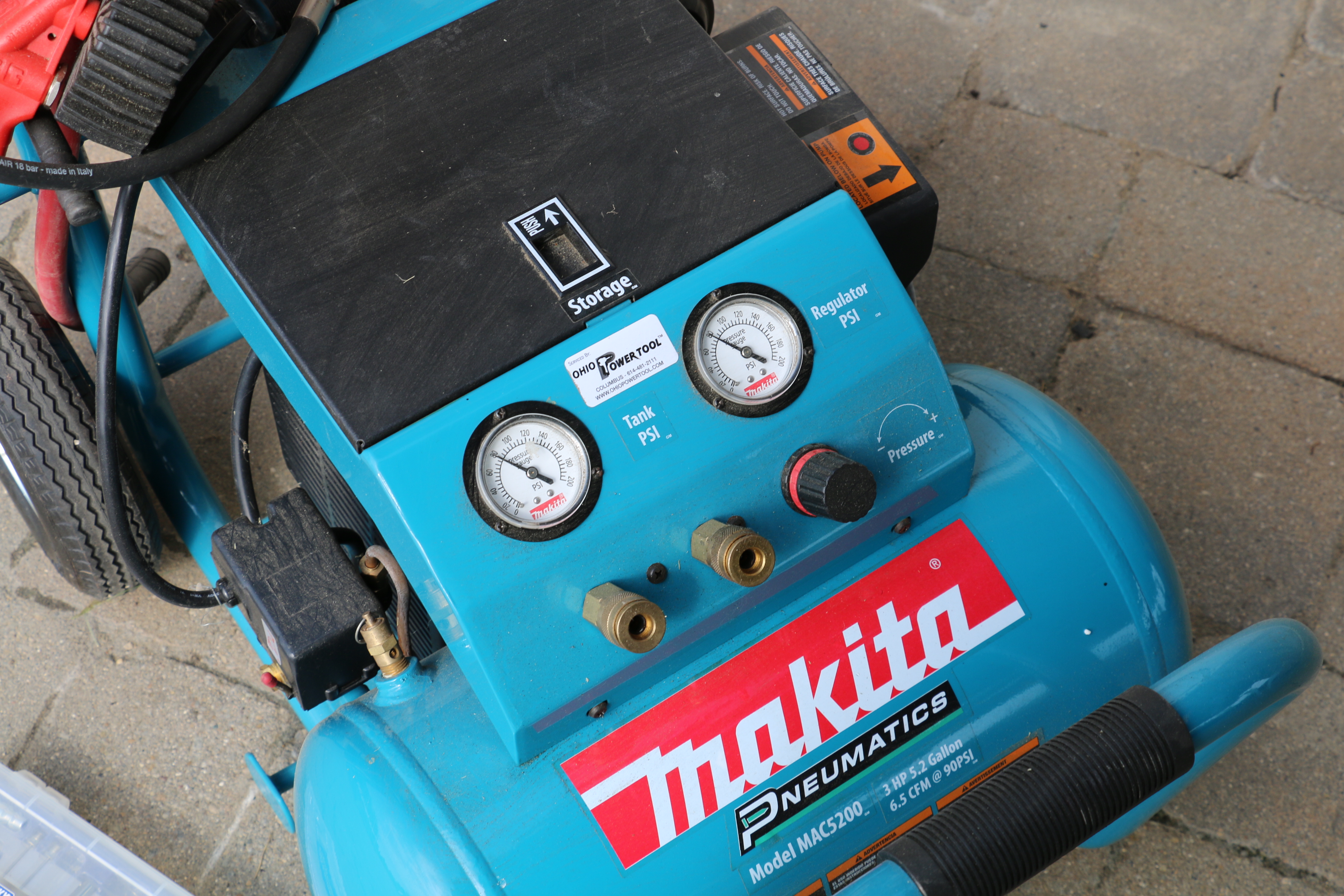 Makita Pneumatics MAC5200 Air Compressor