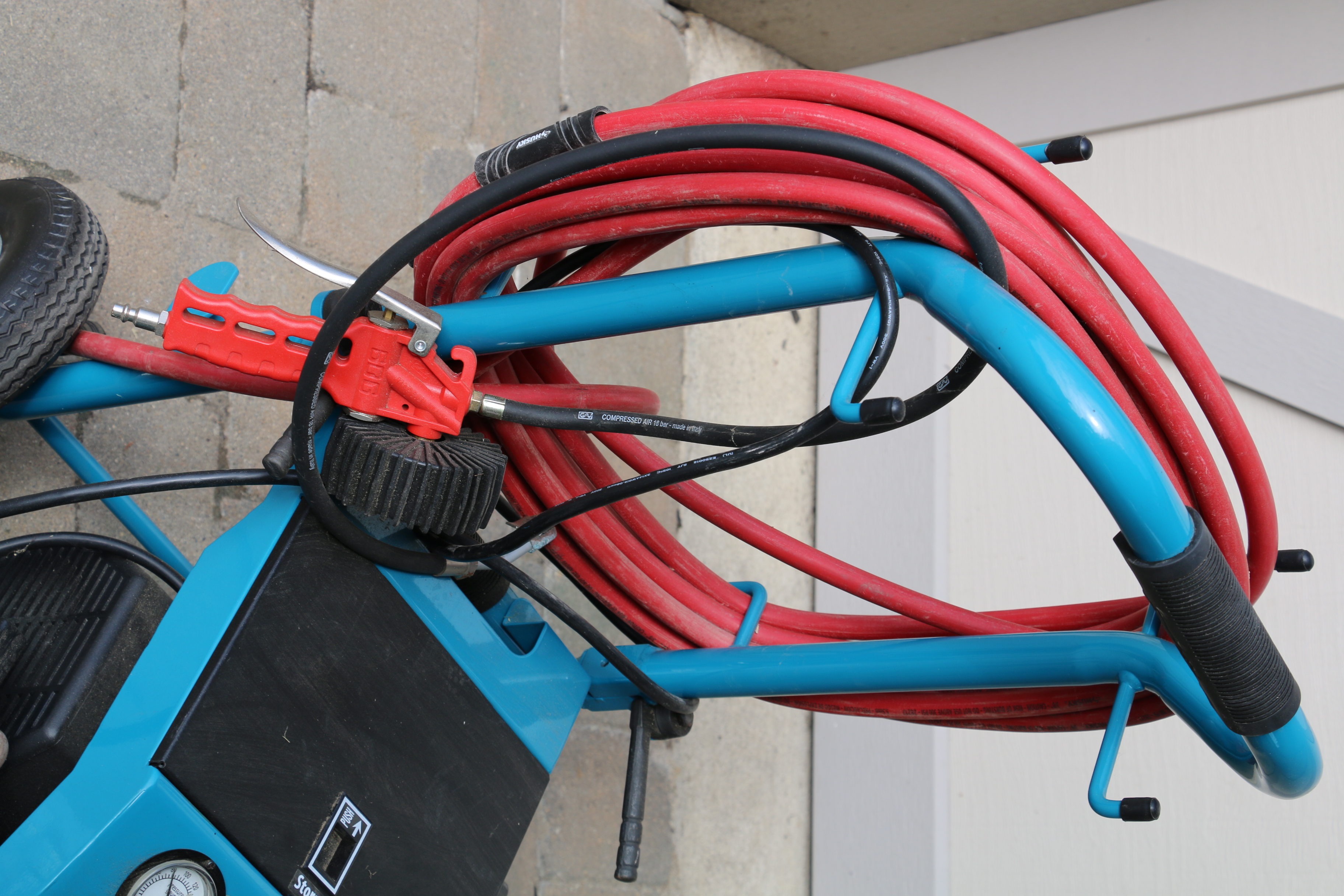 Makita Pneumatics MAC5200 Air Compressor