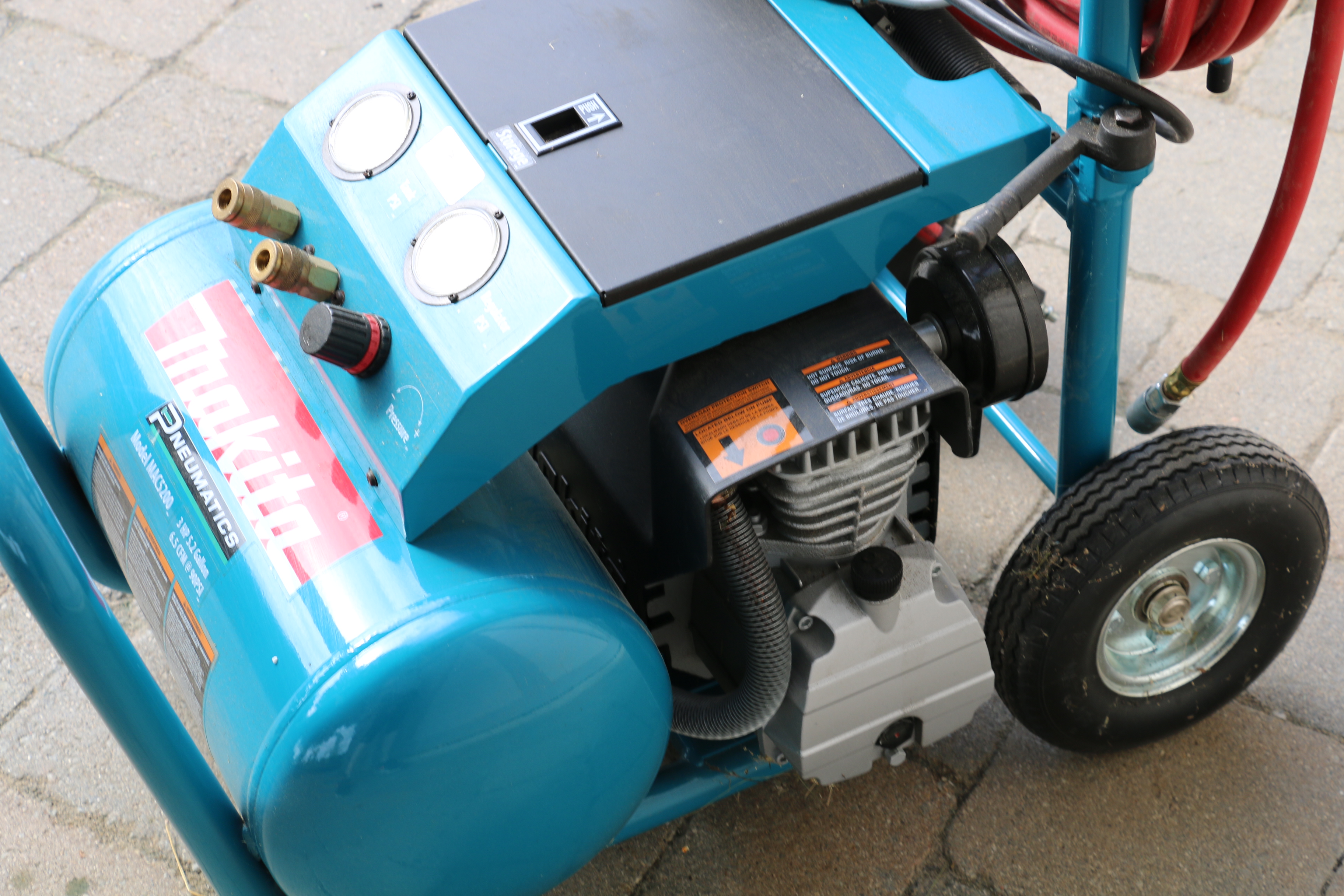 Makita Pneumatics MAC5200 Air Compressor