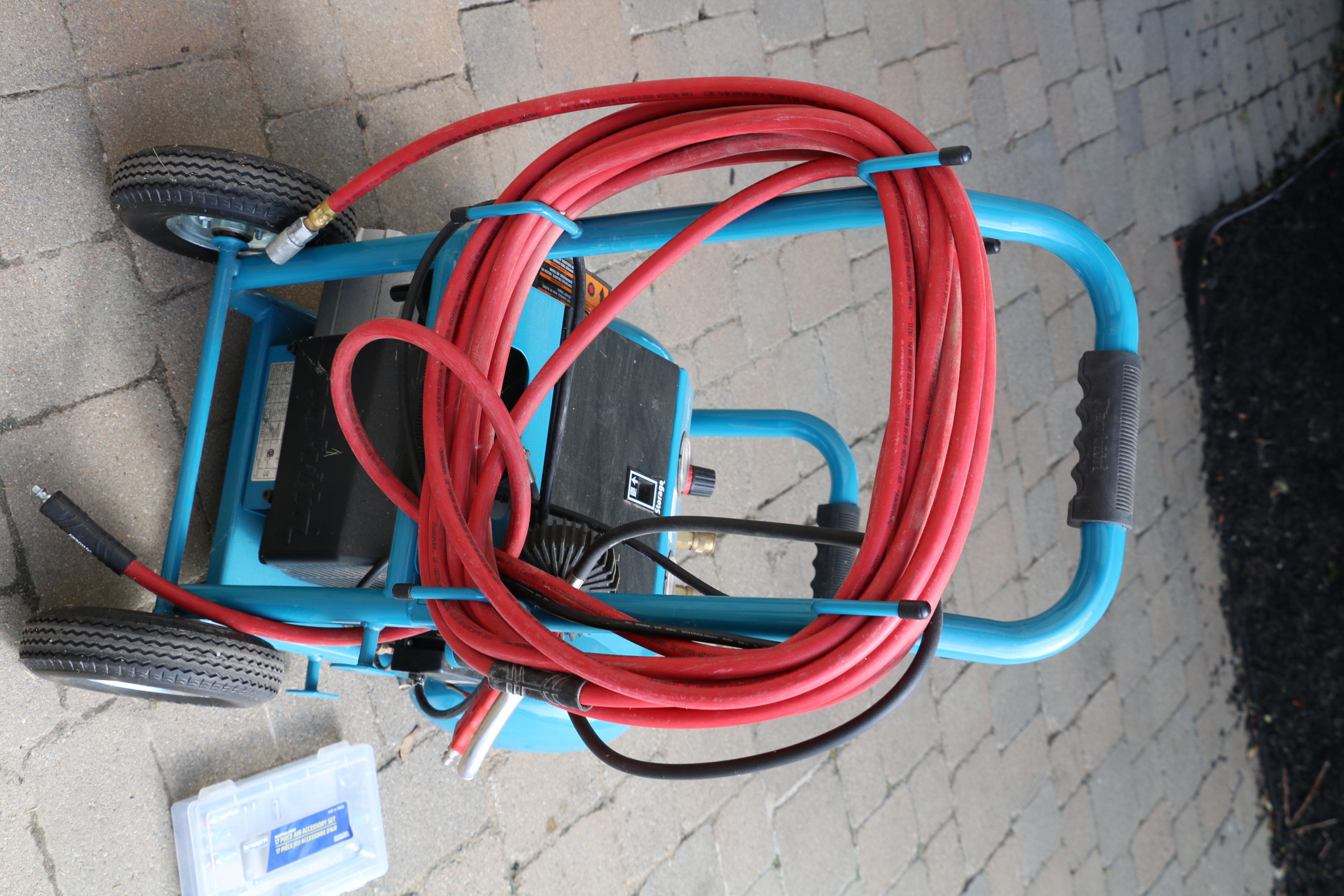 Makita Pneumatics MAC5200 Air Compressor