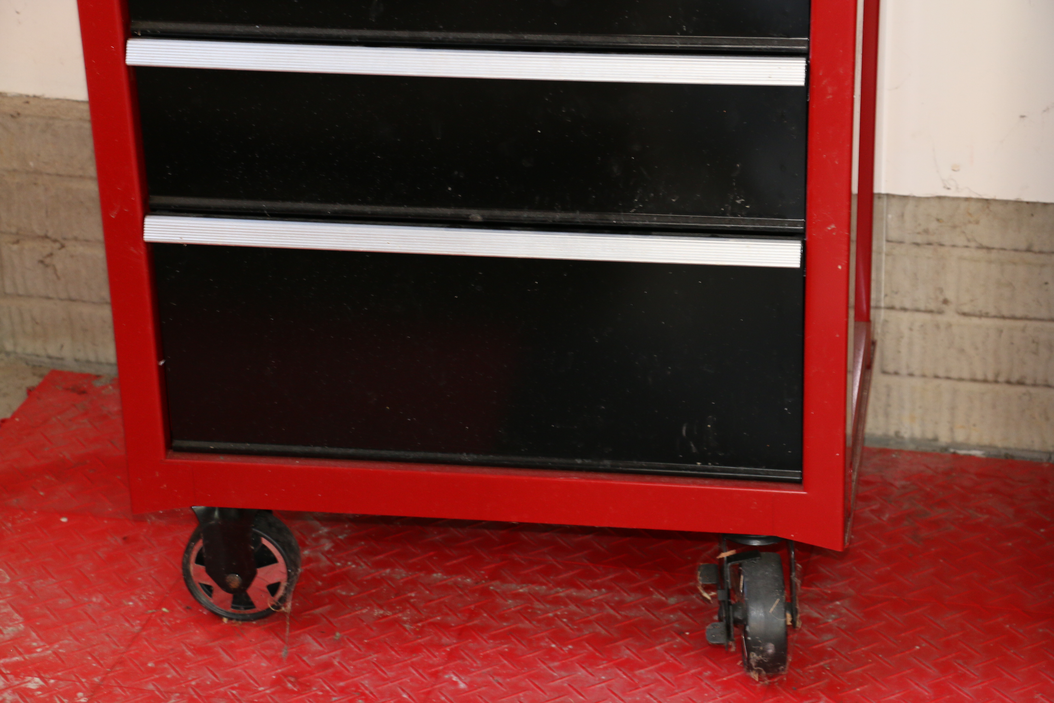 Craftsman Five-Drawer Rolling Tool Cabinet