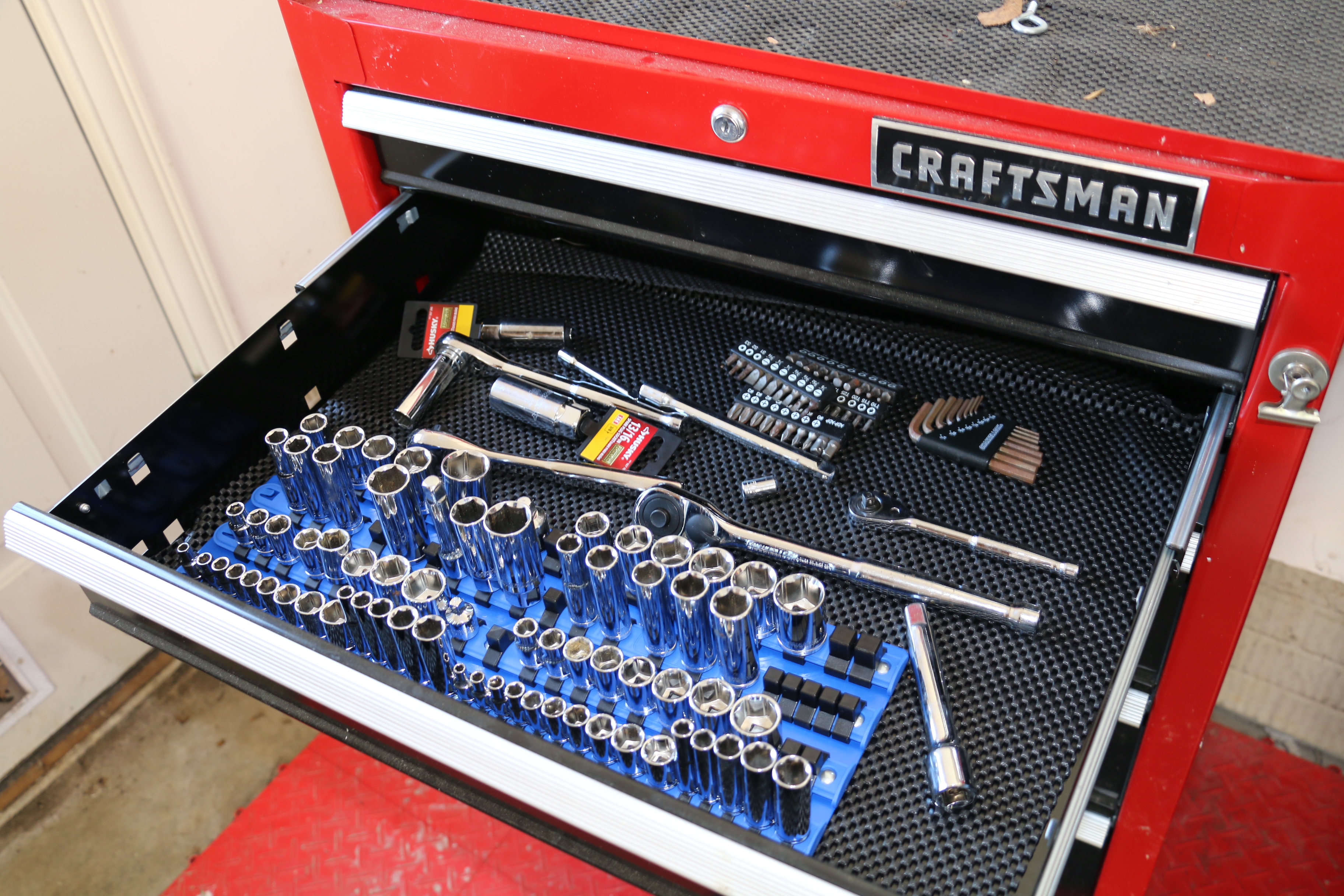 Craftsman Five-Drawer Rolling Tool Cabinet