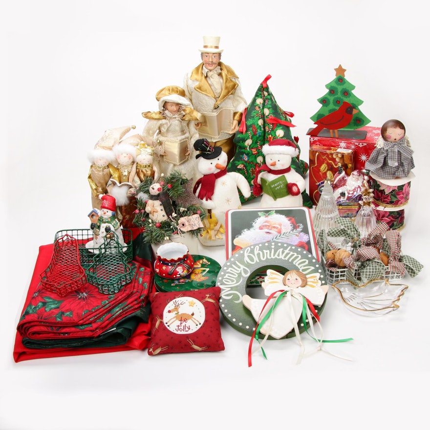 Seasonal Christmas Décor Assortment