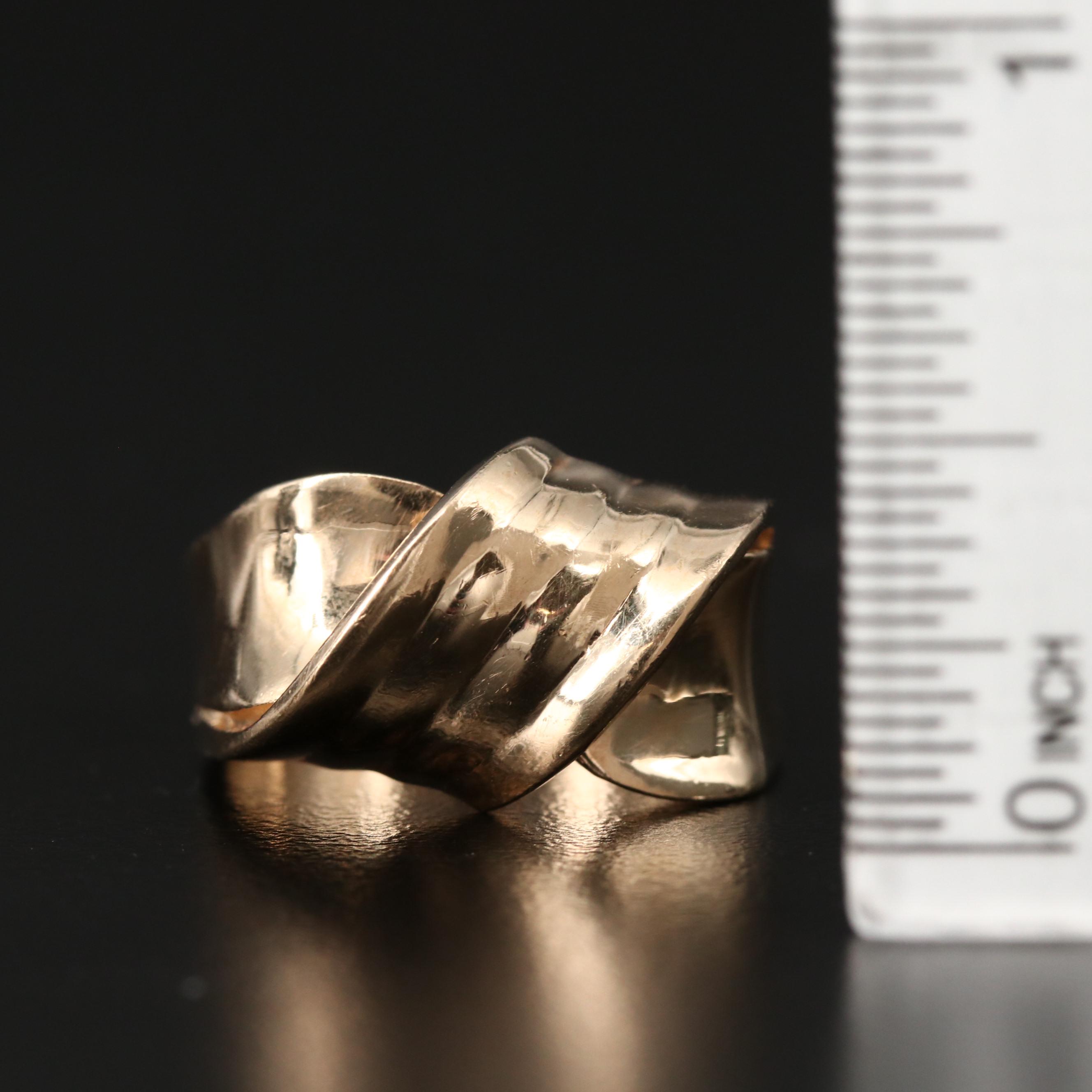 14K Crossover Ring