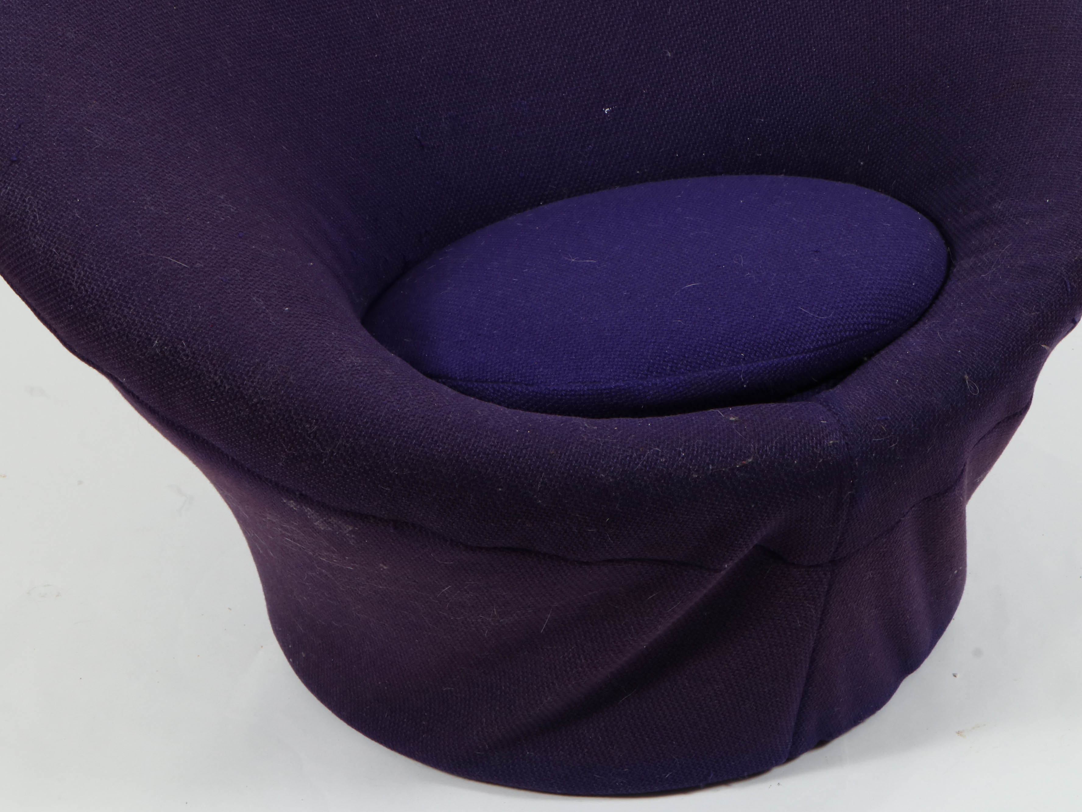 Pierre Paulin for Artifort "Mushroom" Mid Century Modern Purple Chair