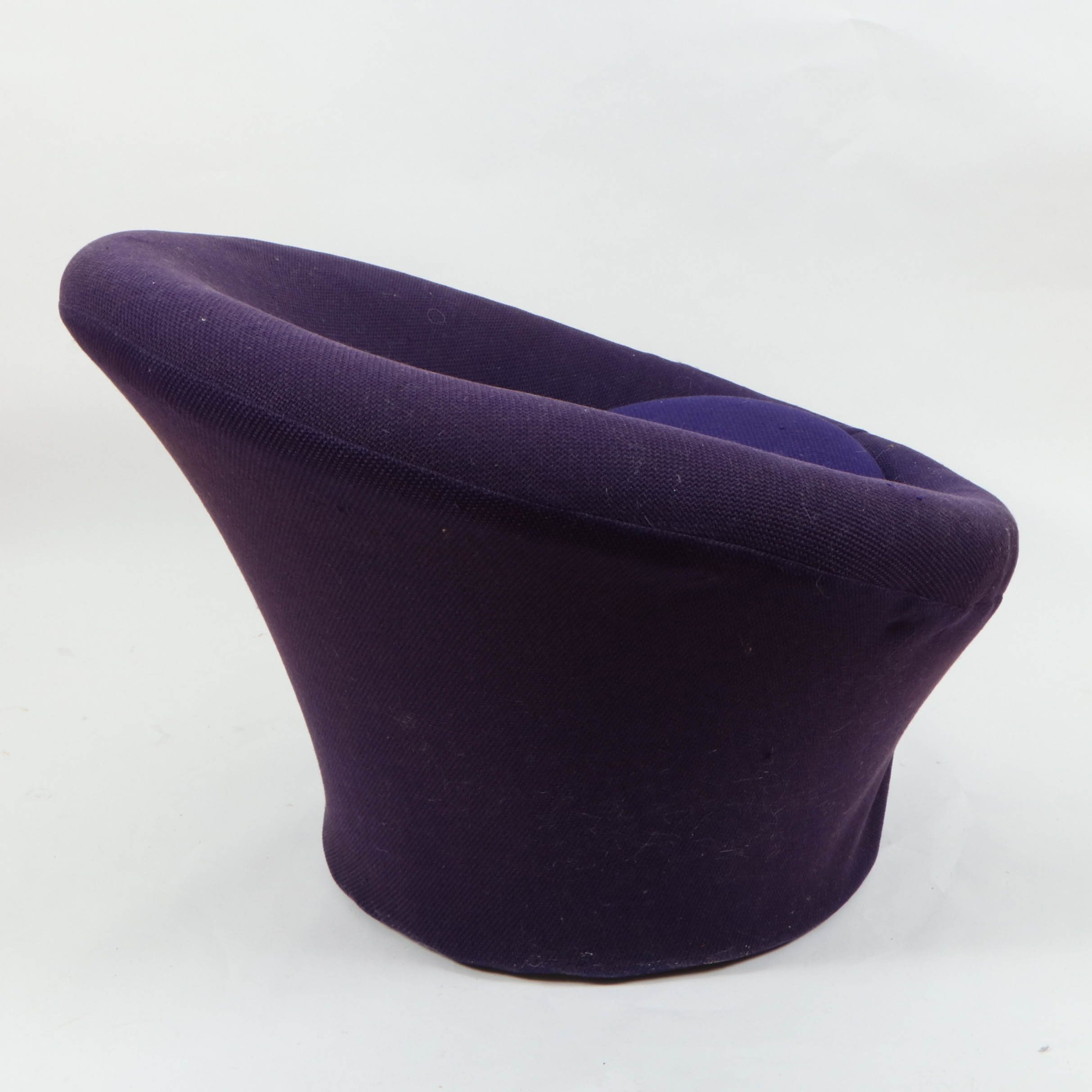 Pierre Paulin for Artifort "Mushroom" Mid Century Modern Purple Chair