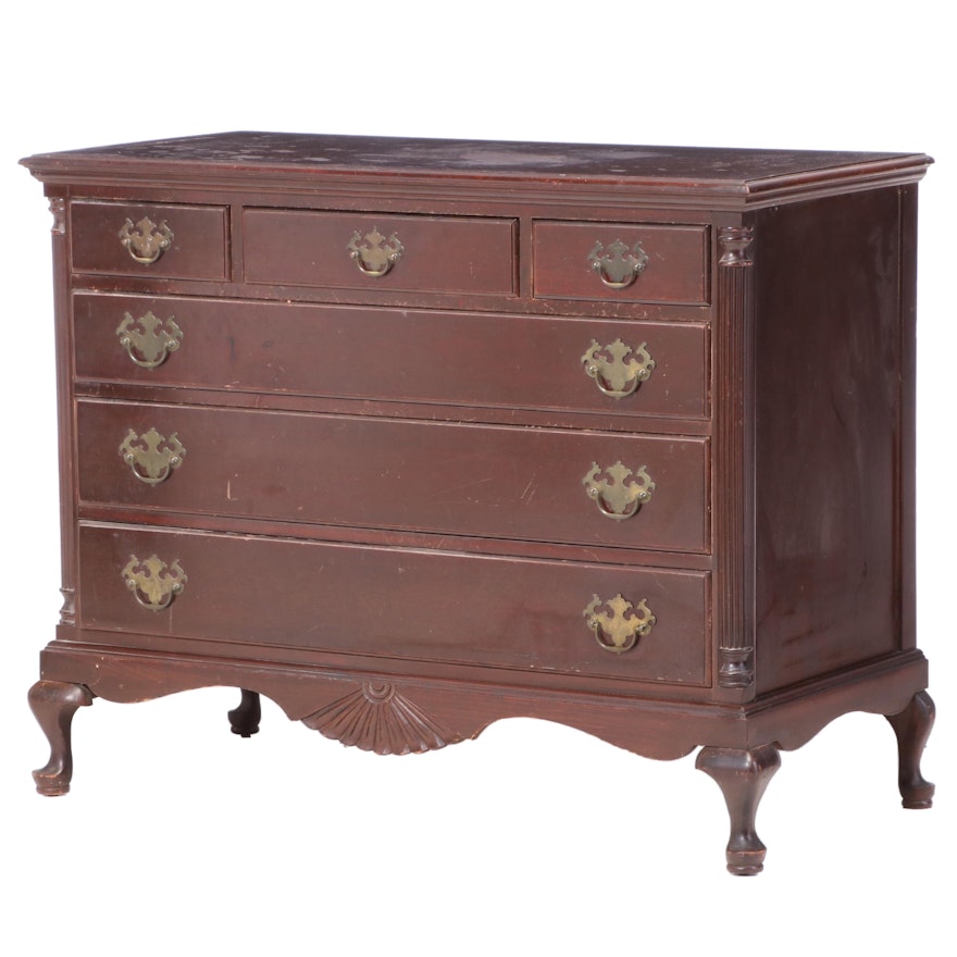 Thomasville Chair Company Queen Anne Style Mahogany Dresser, 20th Century