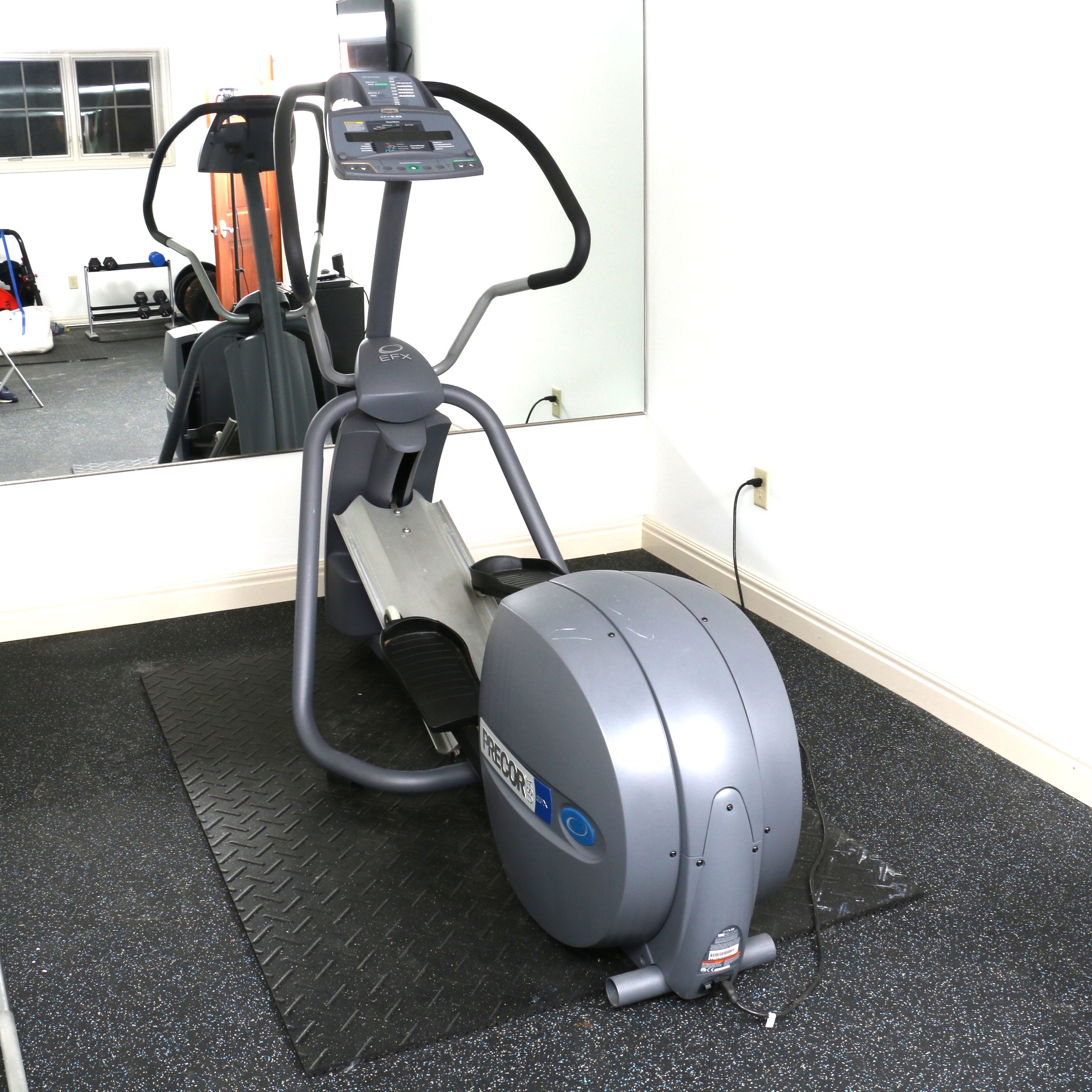Precor EFX 5.23 Elliptical Trainer