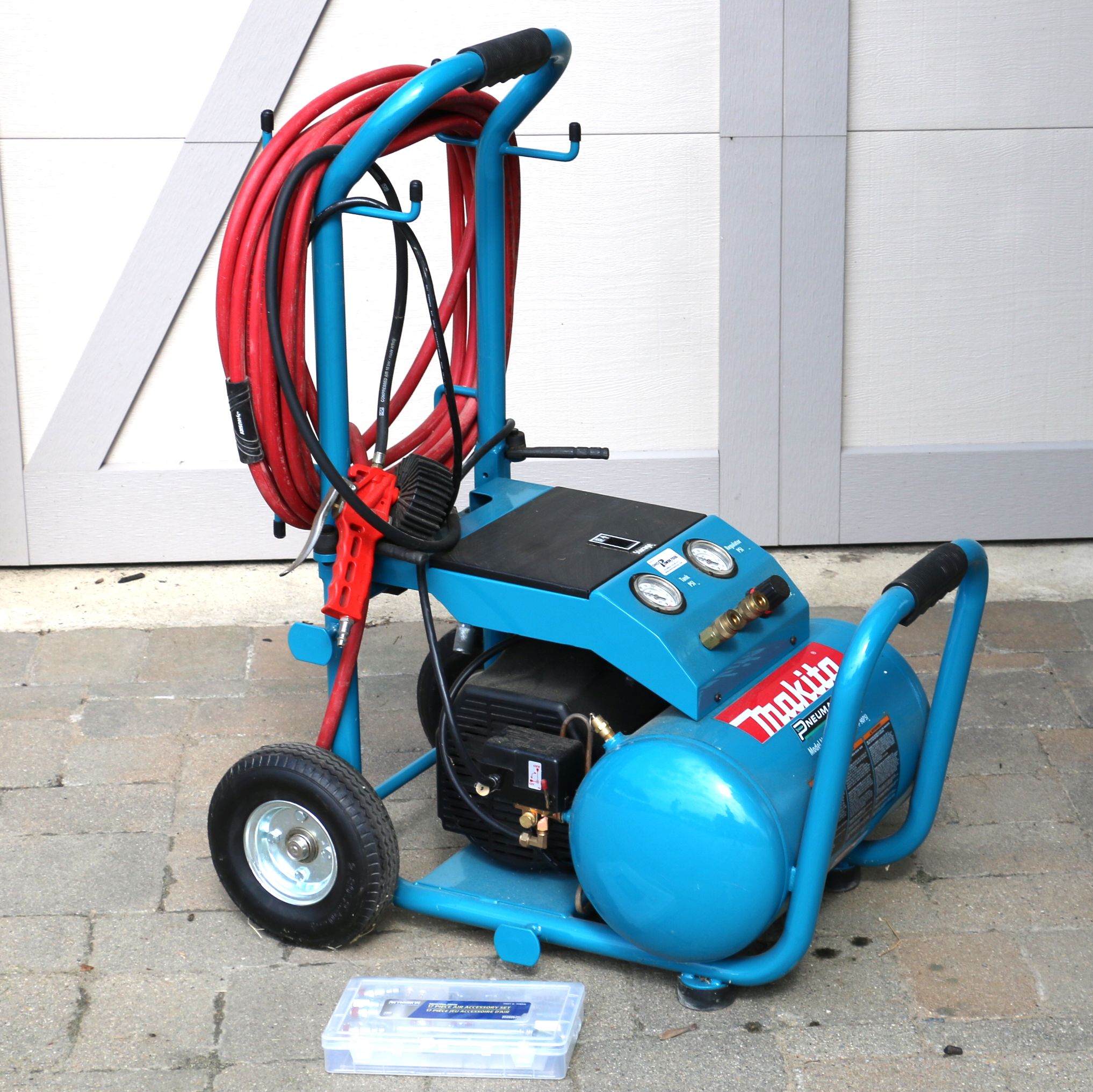 Makita Pneumatics MAC5200 Air Compressor