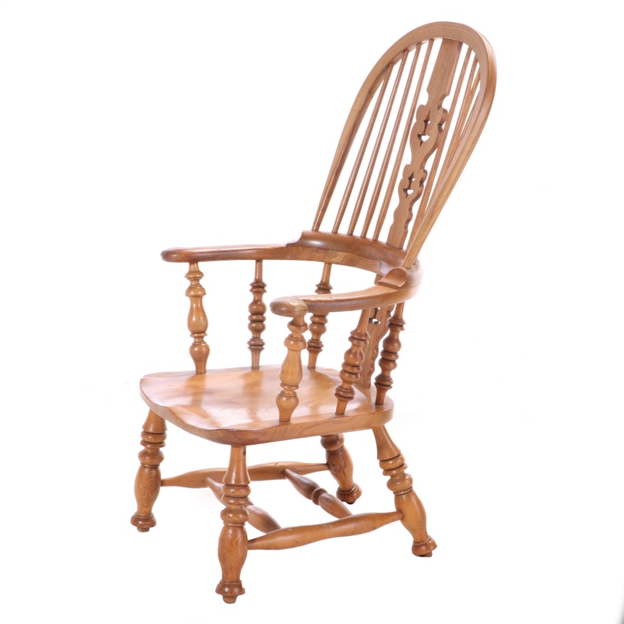 Windsor Style Oak Arm Chair, Mid to Late 20th Century