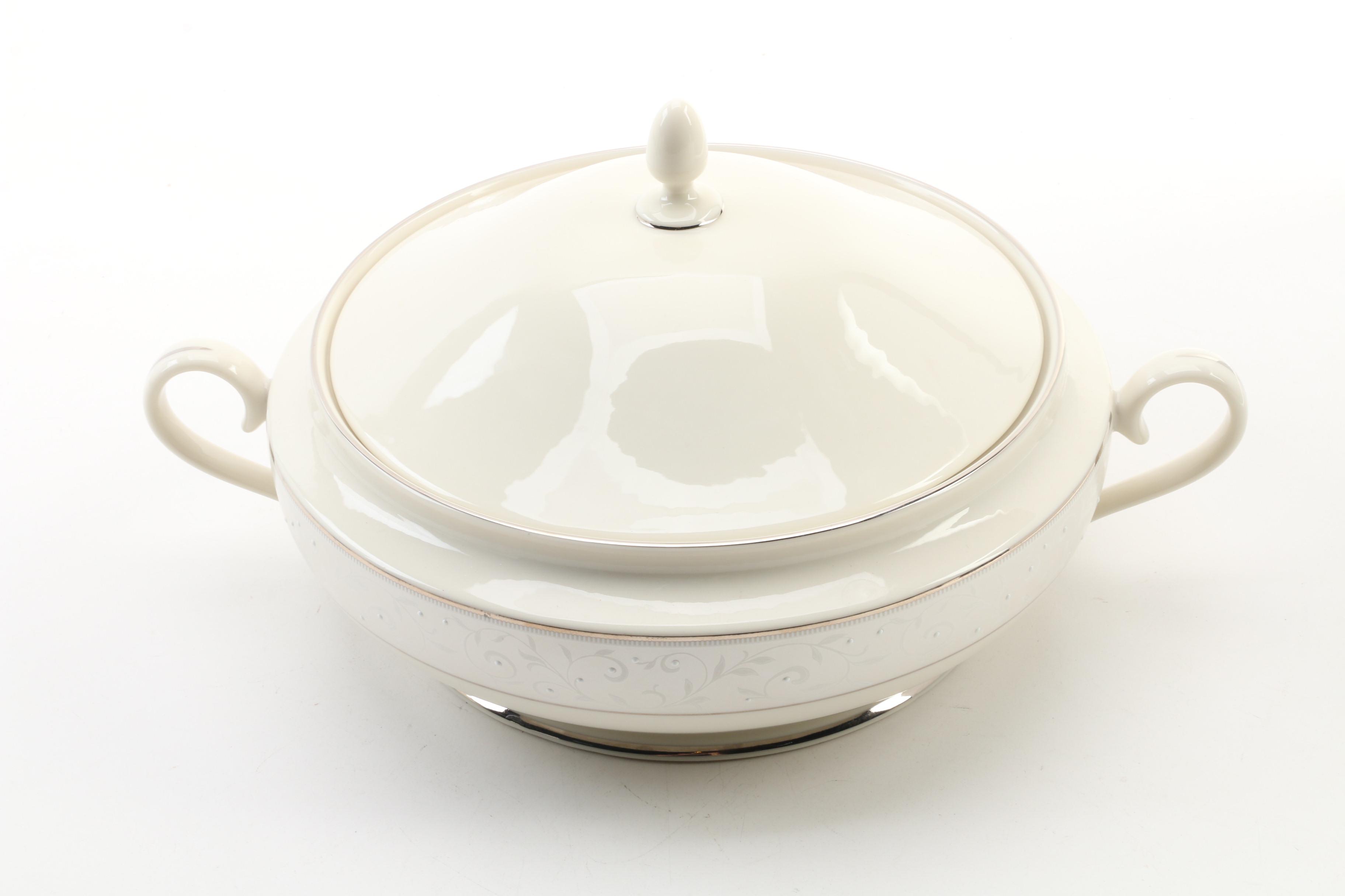 Lenox Ambassador Collection "Pearl Innocence" Bone China Dinnerware