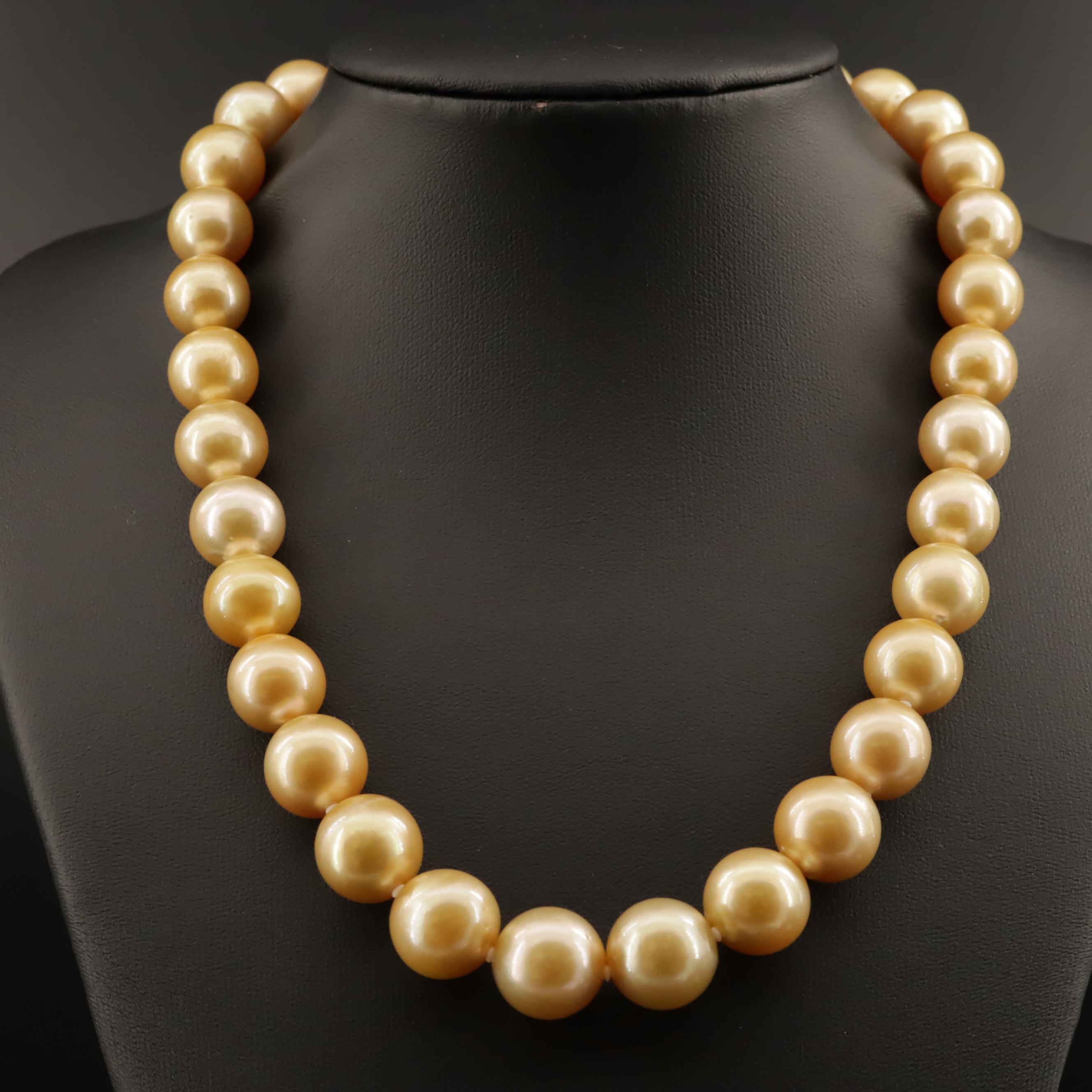 Graduated Pearl Necklace