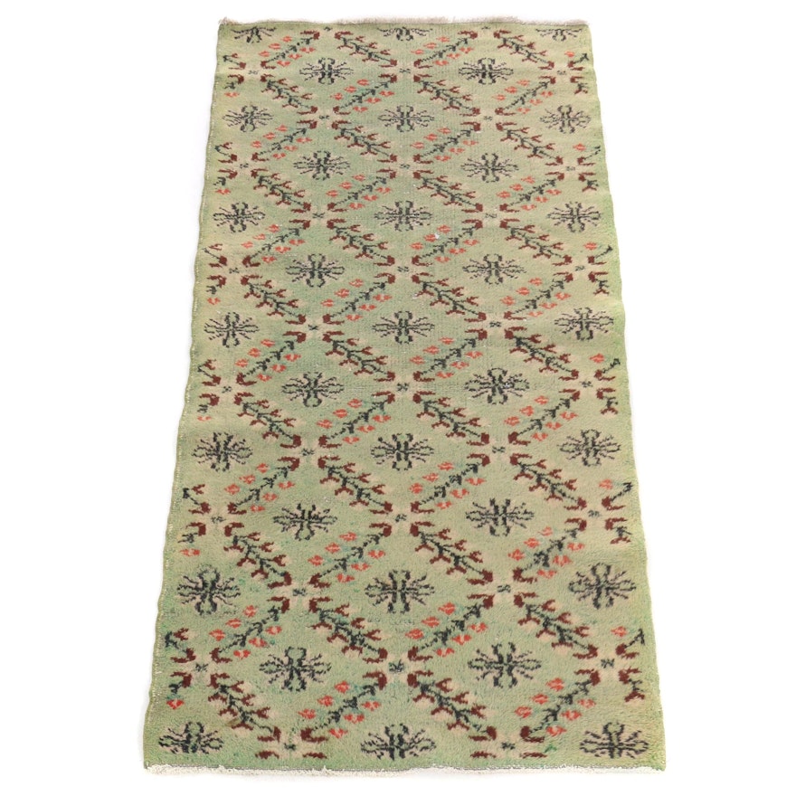 2'11 x 6' Hand-Tufted Floral Wool Area Rug