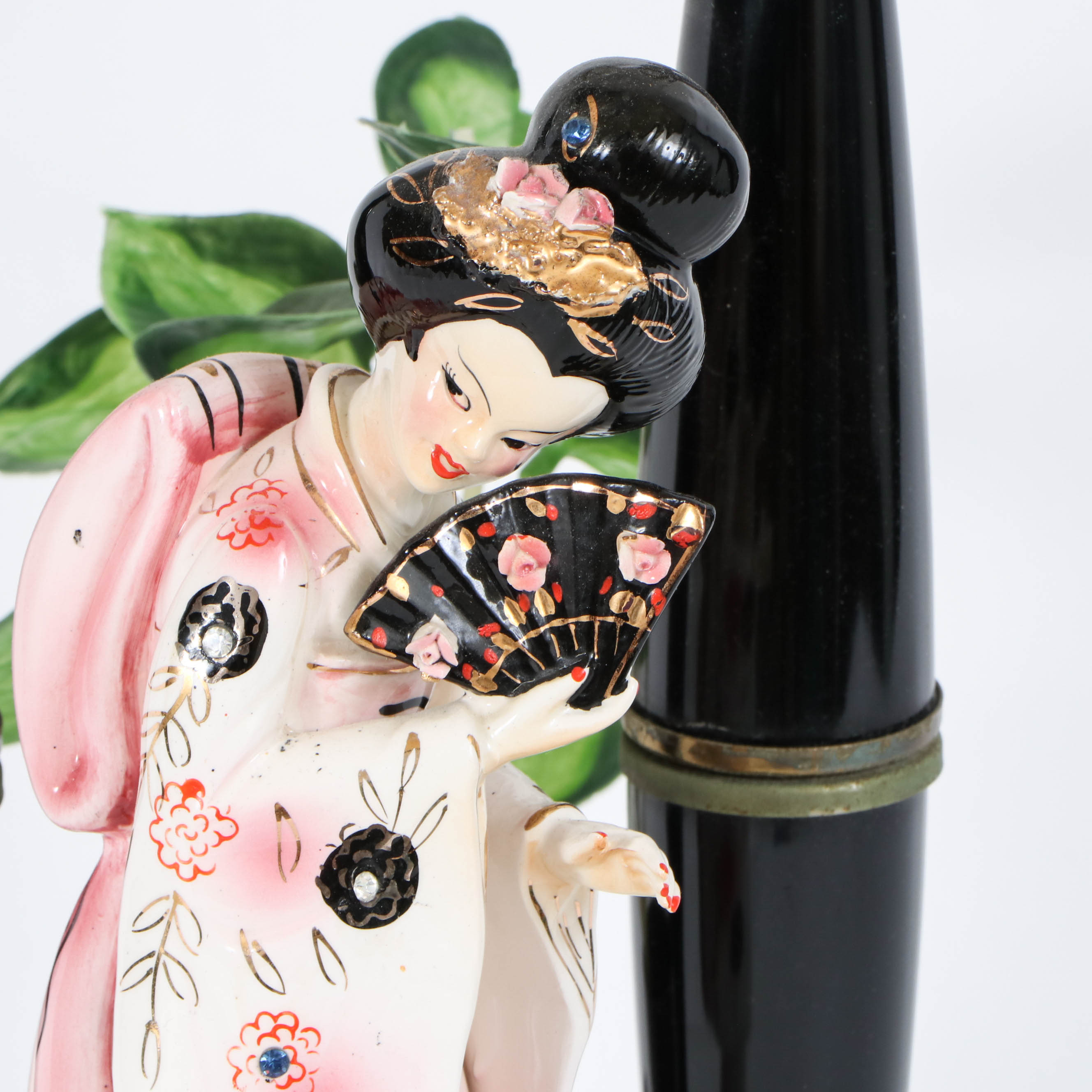 Porcelain Japanese Figure Music Box Lamp with Vase, Mid-Late 20th Century