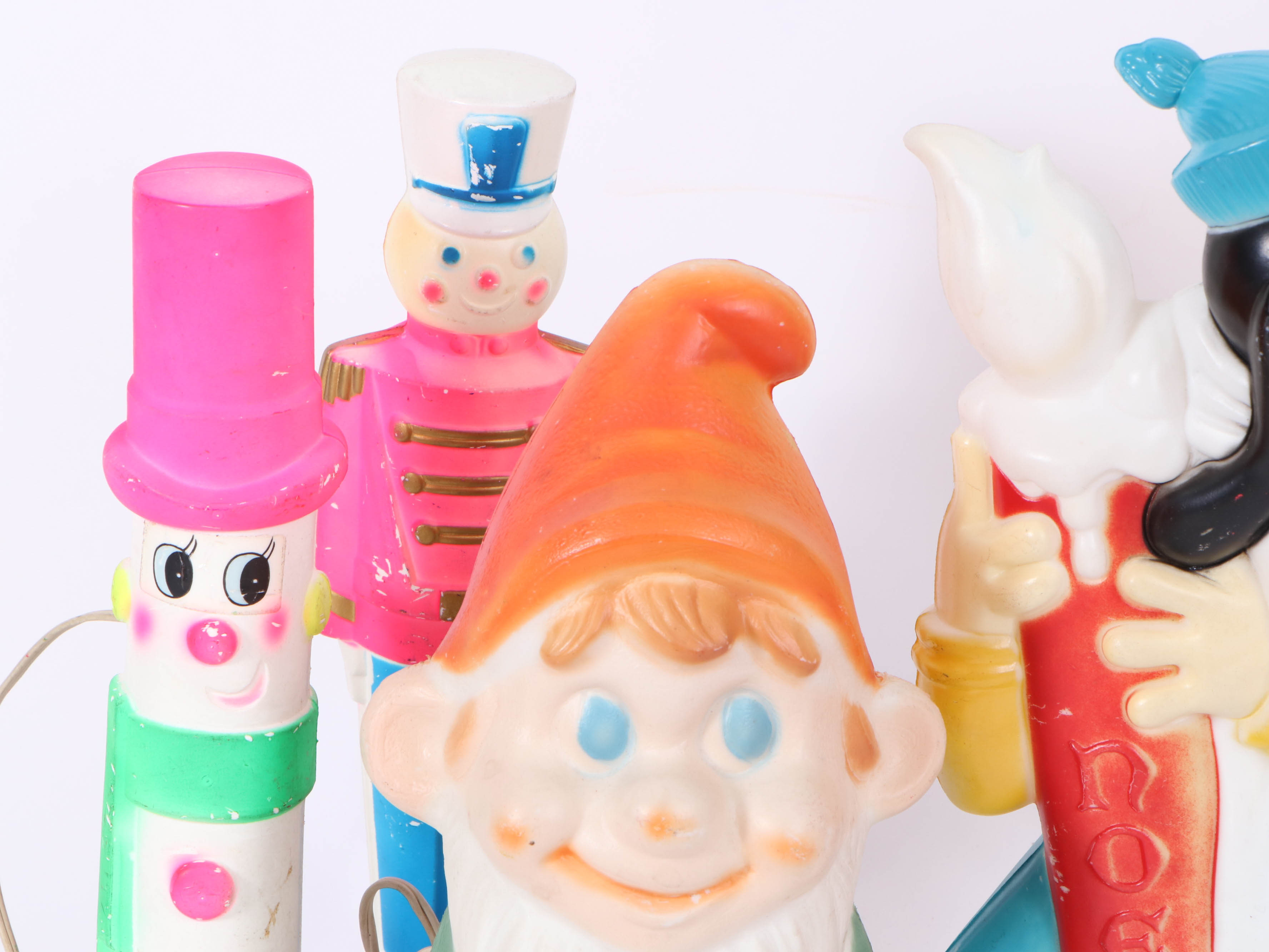 Empire Disney "Goofy" Light with Illuminated Blow Mold Christmas Decorations