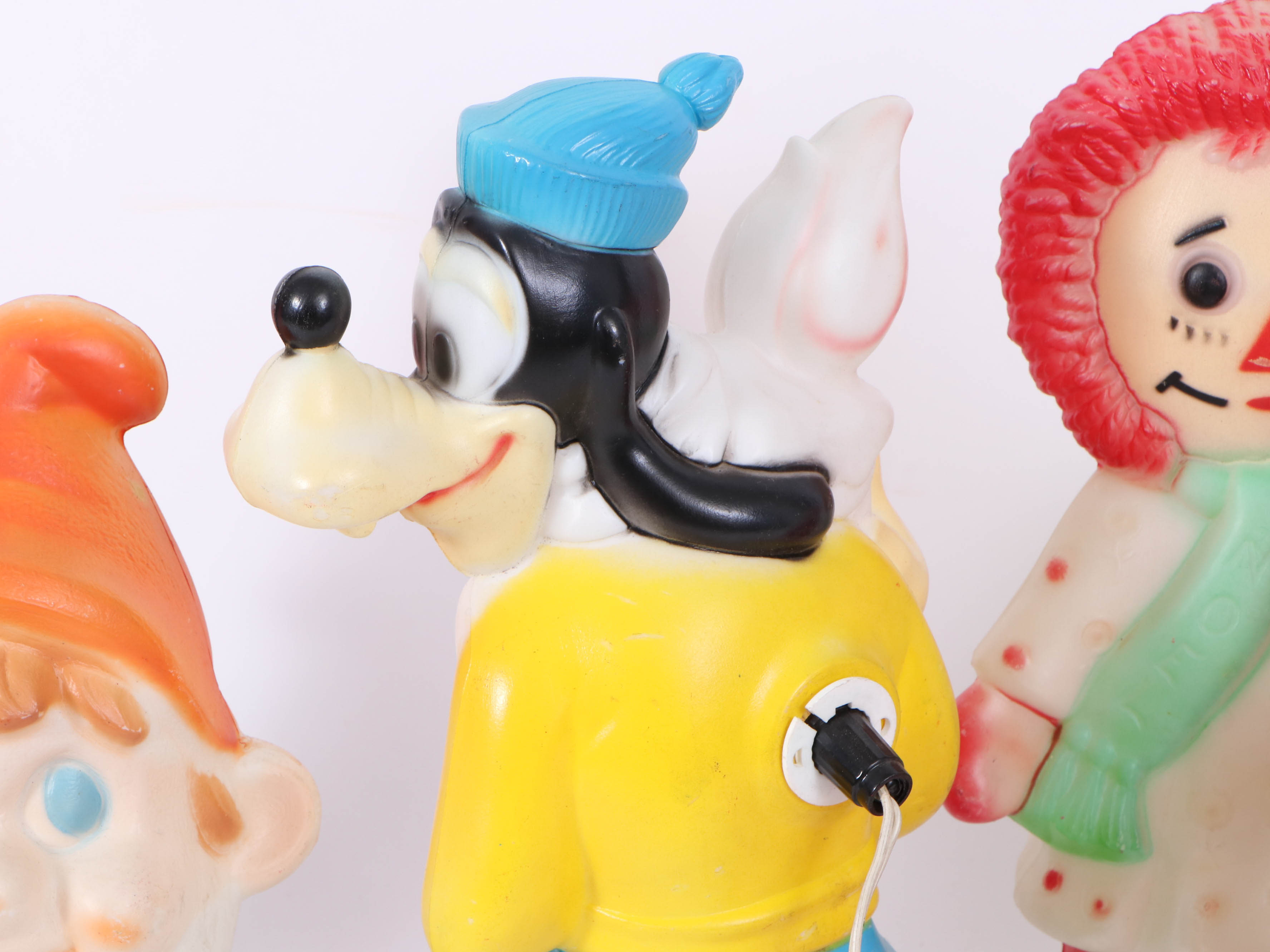 Empire Disney "Goofy" Light with Illuminated Blow Mold Christmas Decorations