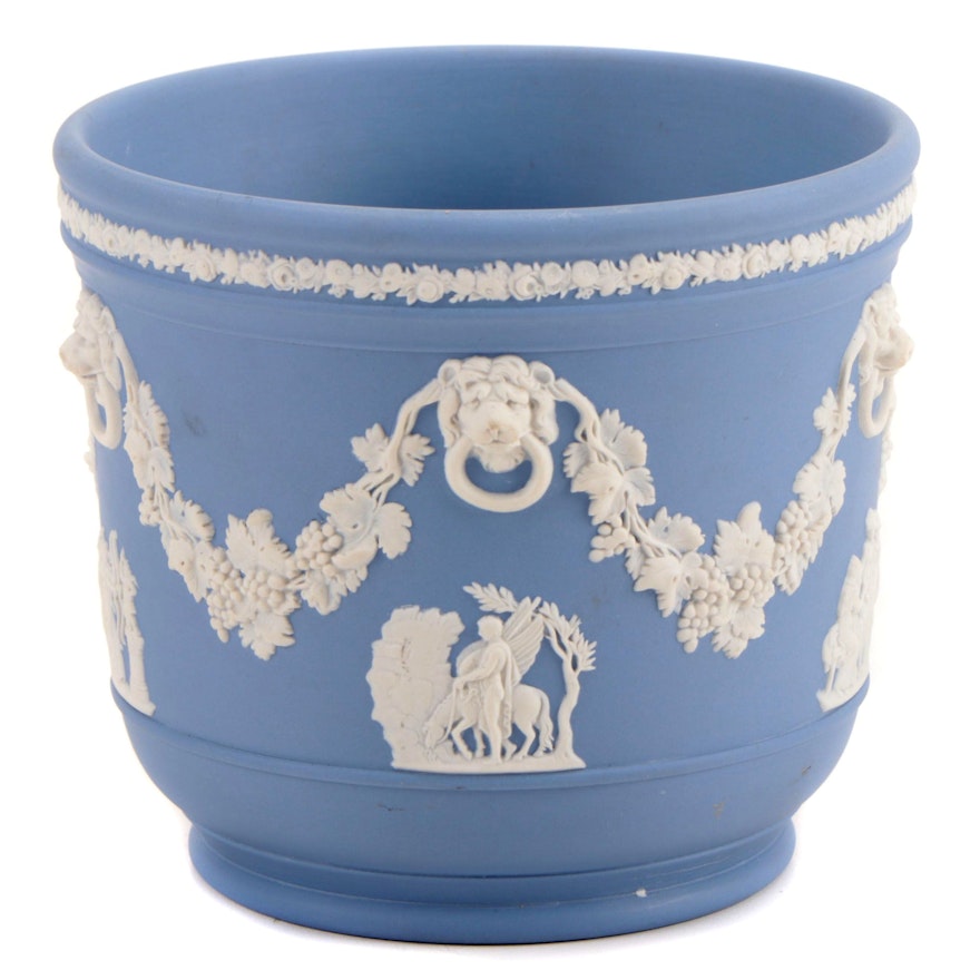 Wedgwood Jasperware Cream on Lavender Cachepot, Mid to Late 20th Century