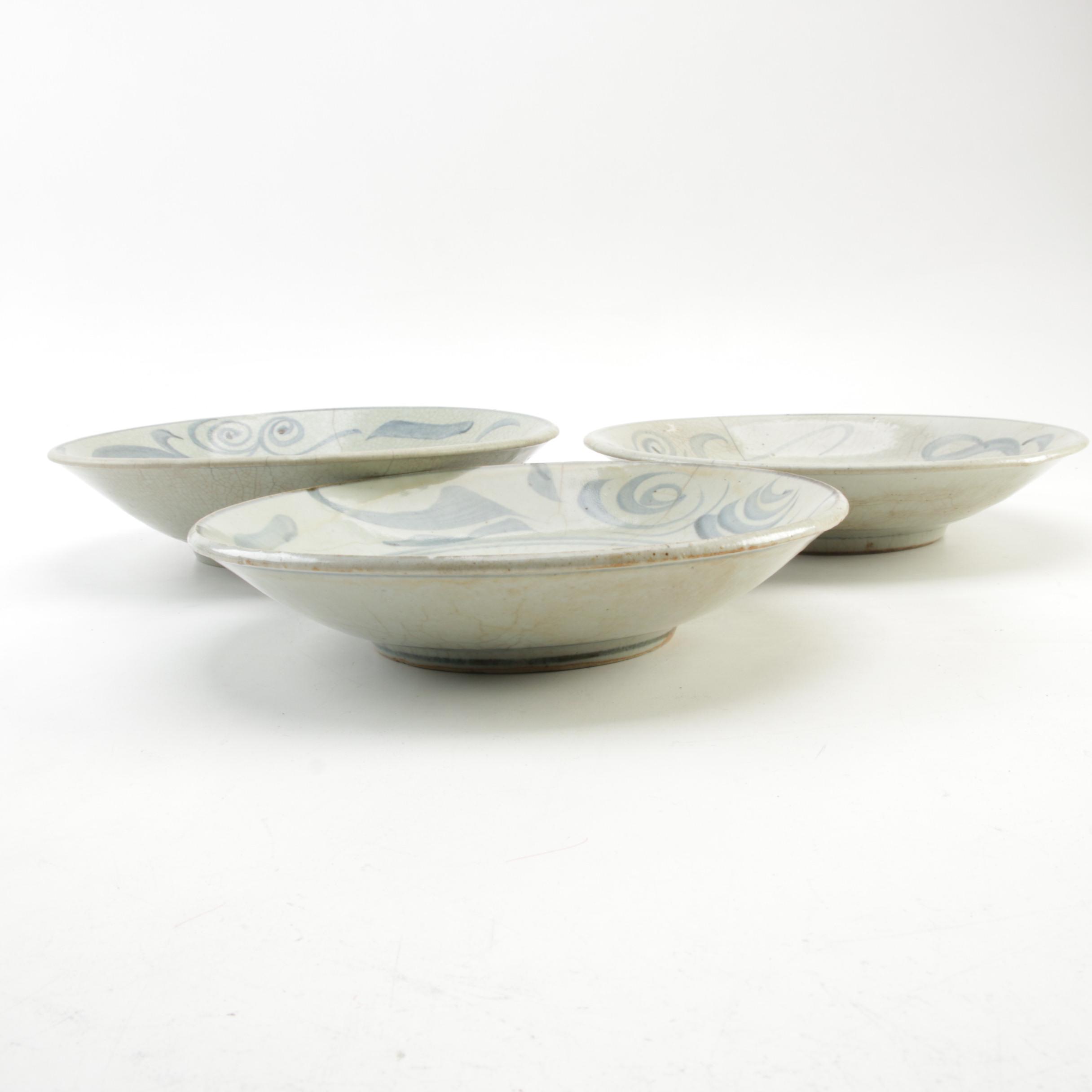 Chinese Zhangzhou (Swatow) Ware Stoneware Bowls, Ming Dynasty