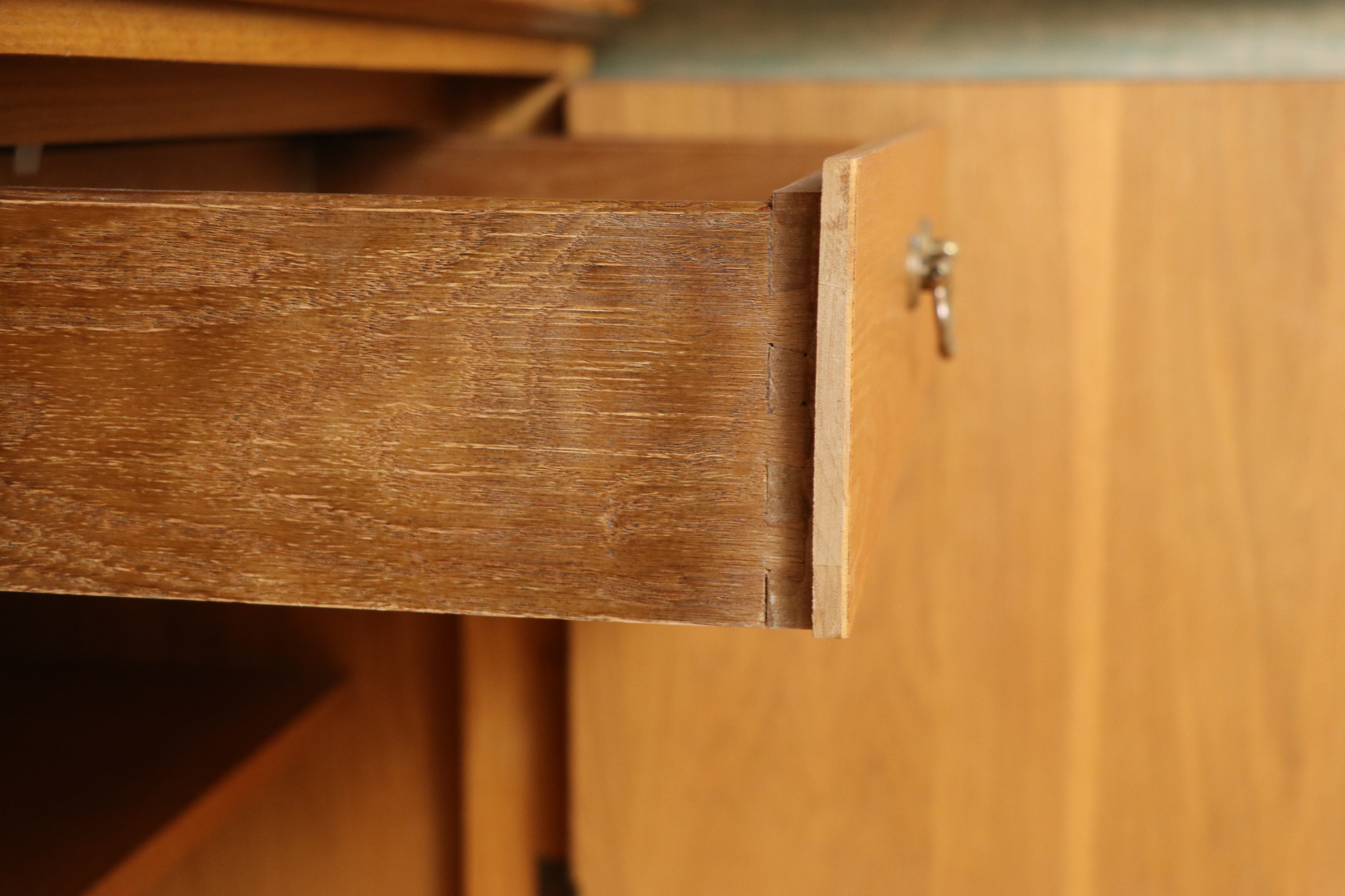 Century Furniture Oak China Cabinet, Late 20th Century