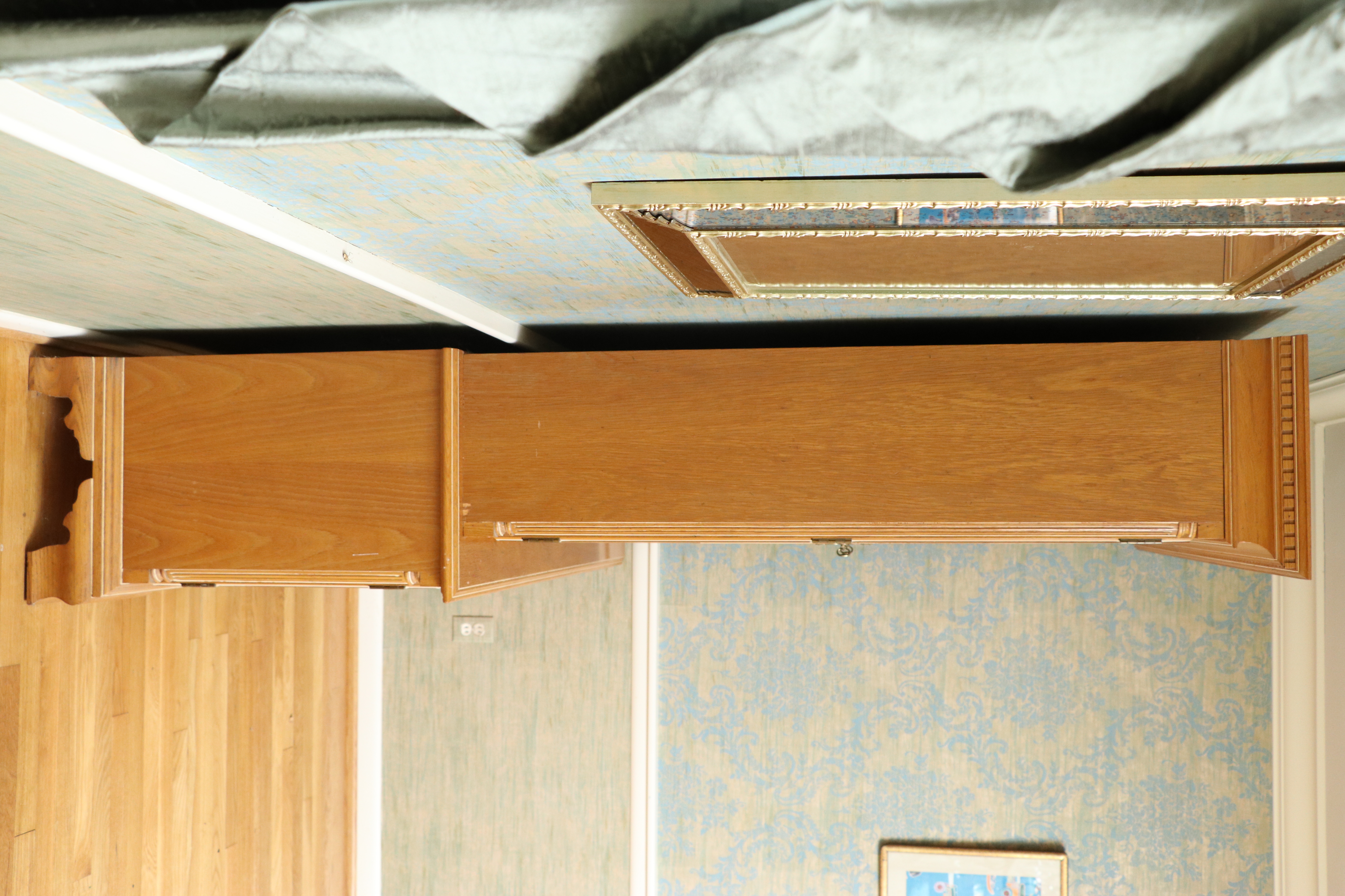 Century Furniture Oak China Cabinet, Late 20th Century