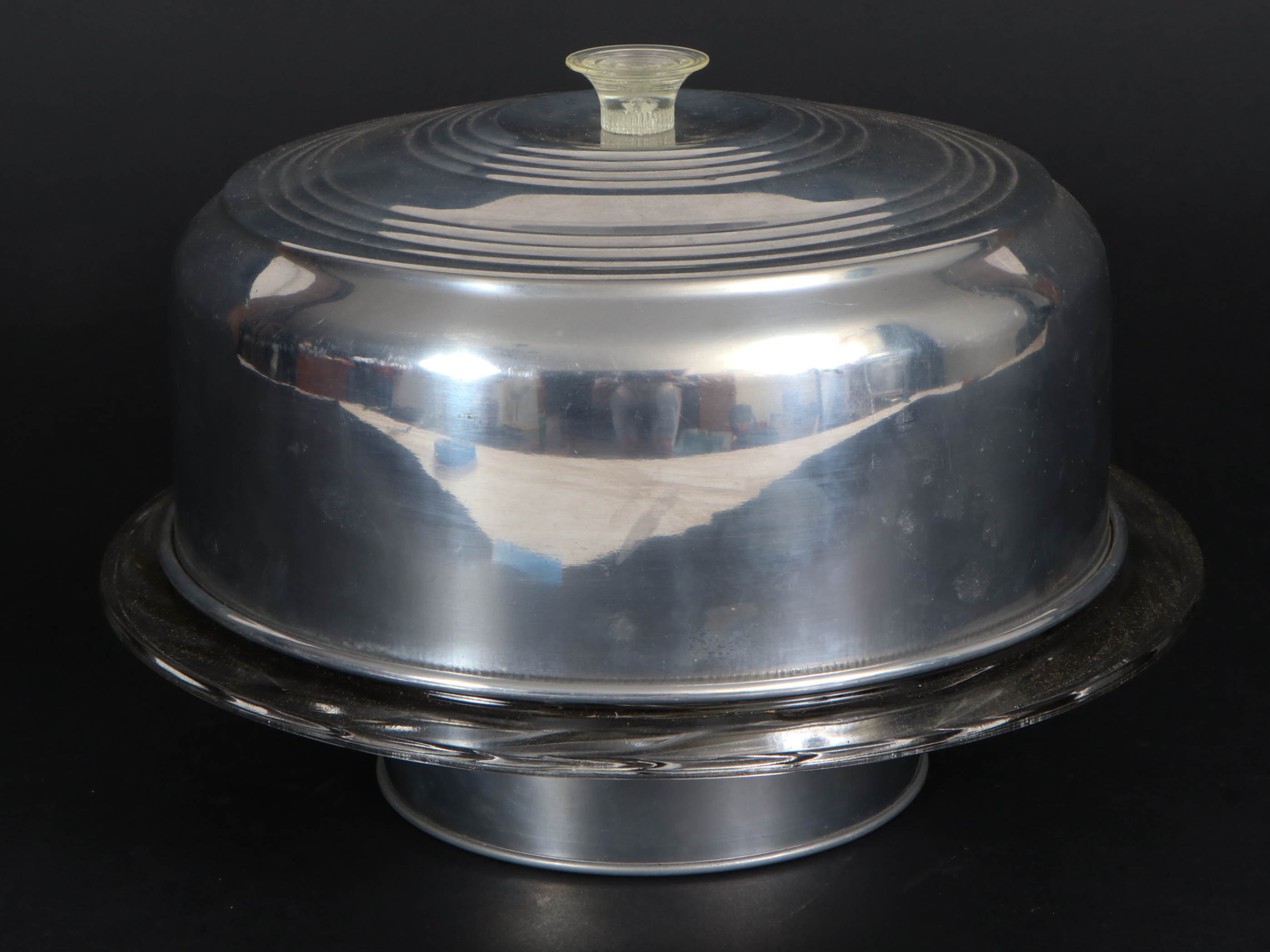 Heller Hostess-Ware "Musicake" Music Box Cake Stand