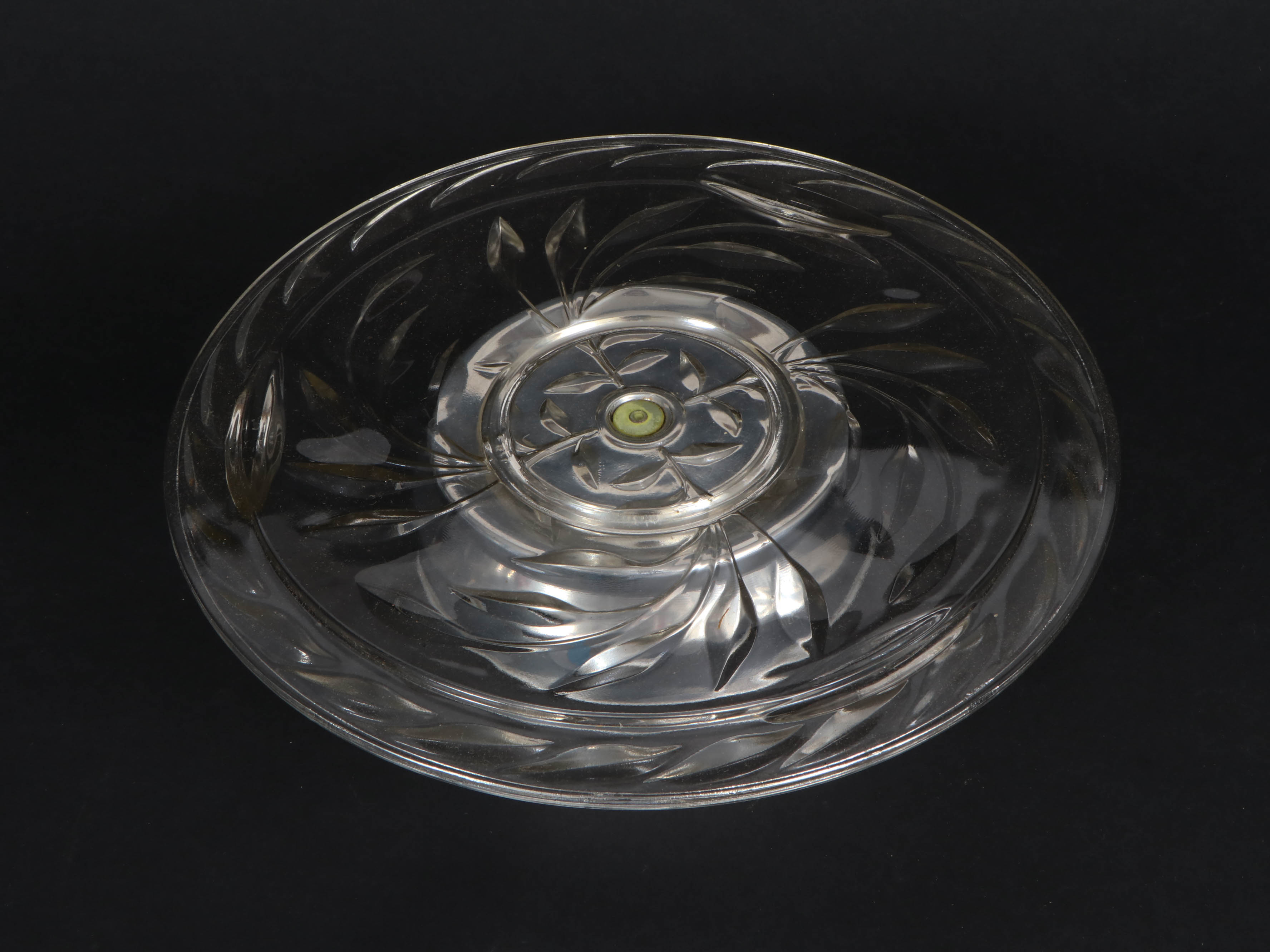 Heller Hostess-Ware "Musicake" Music Box Cake Stand