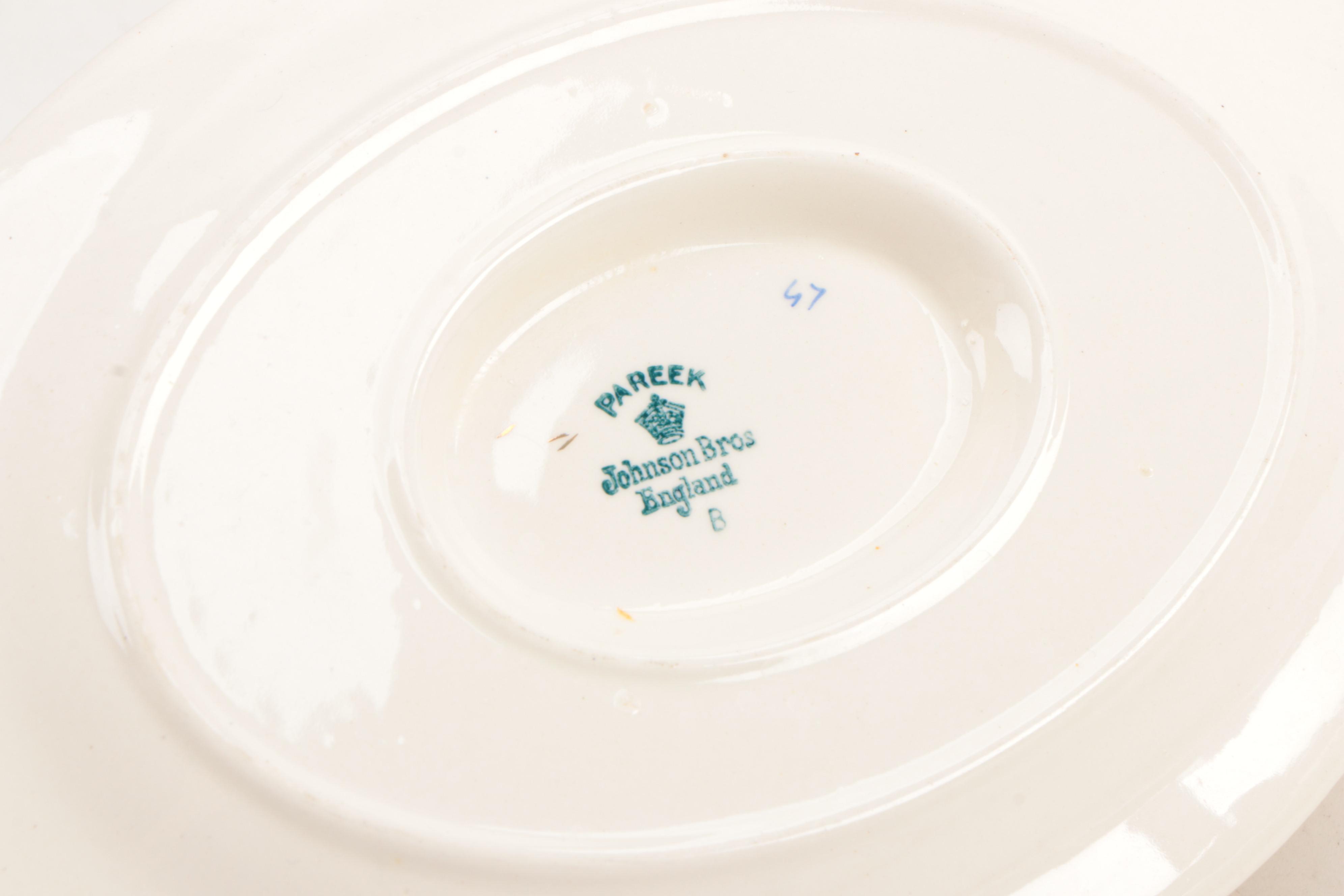 Johnson Bros "Pareek", Alfred Meakin, Dunn Bennett & Co. and Other Serveware