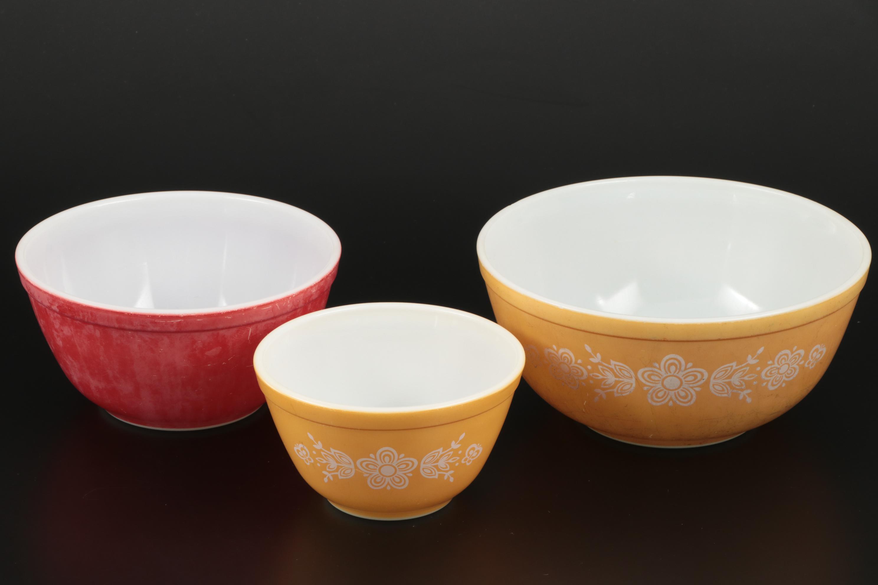 CorningWare "Country Festival" with Pyrex Cookware and Bowls