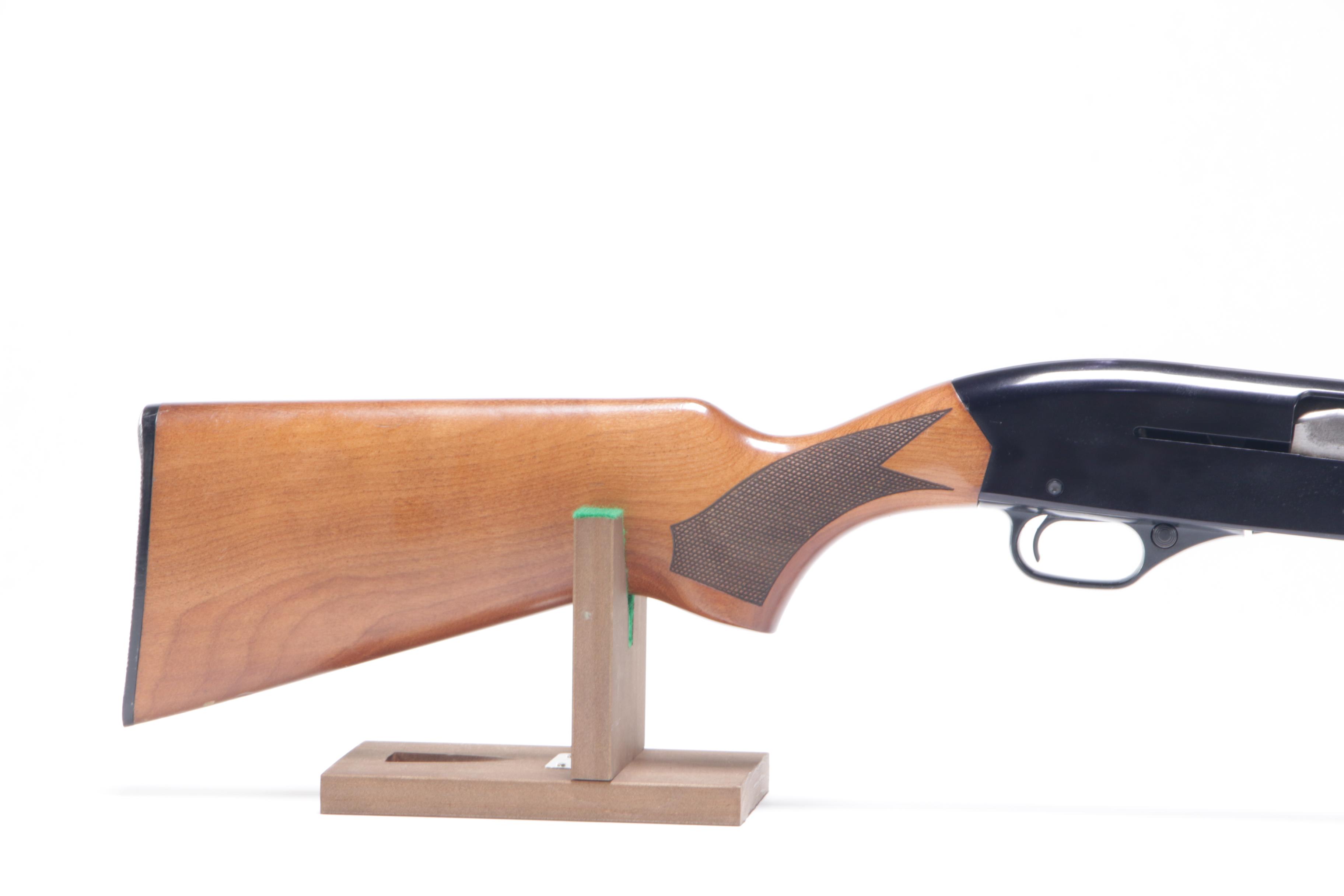 Winchester Model 140 Ranger 12 Gauge Semi-Auto Shotgun with Hard Case