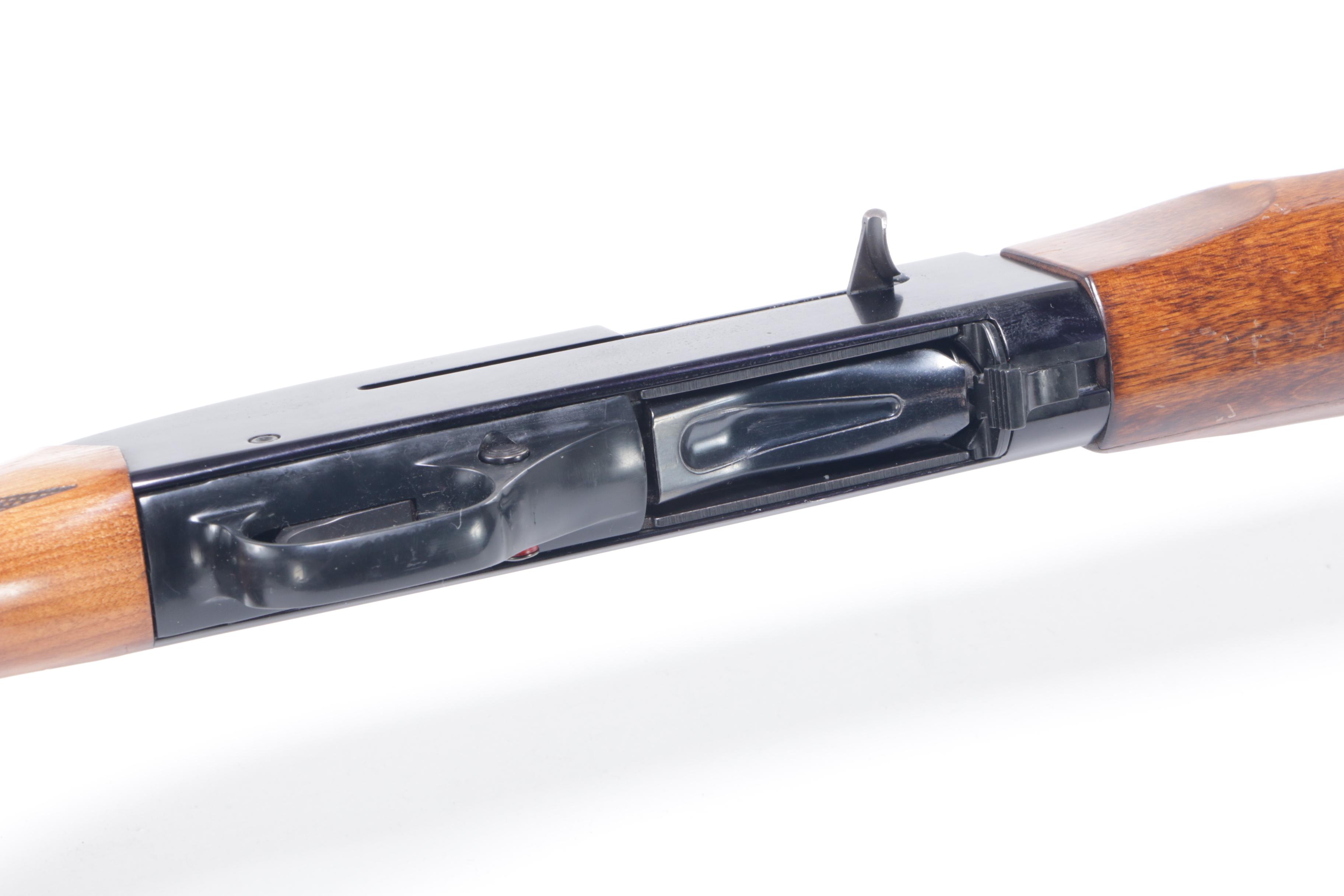 Winchester Model 140 Ranger 12 Gauge Semi-Auto Shotgun with Hard Case