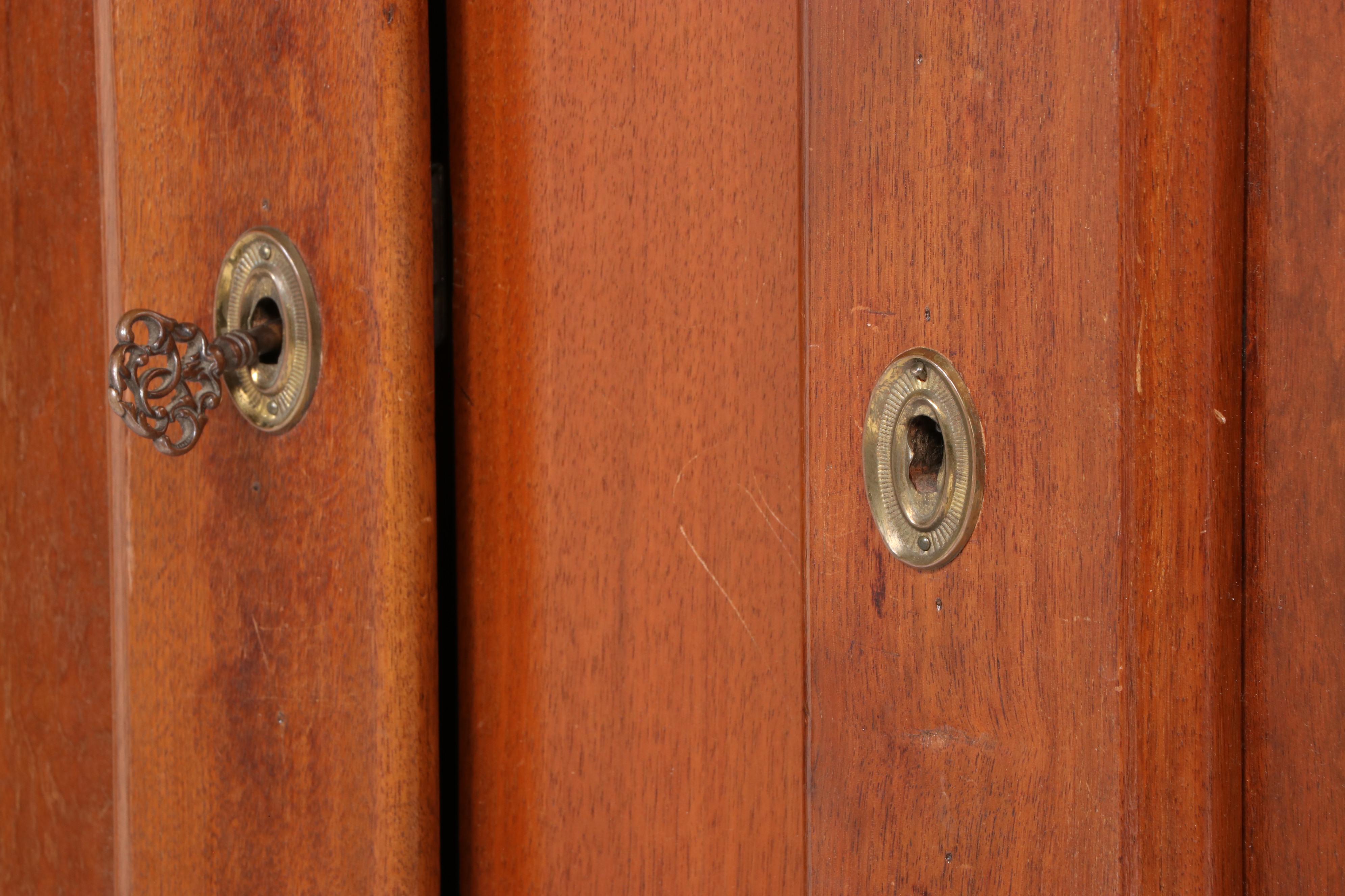 Victorian Walnut and Burl Walnut Wardrobe, Late 19th Century