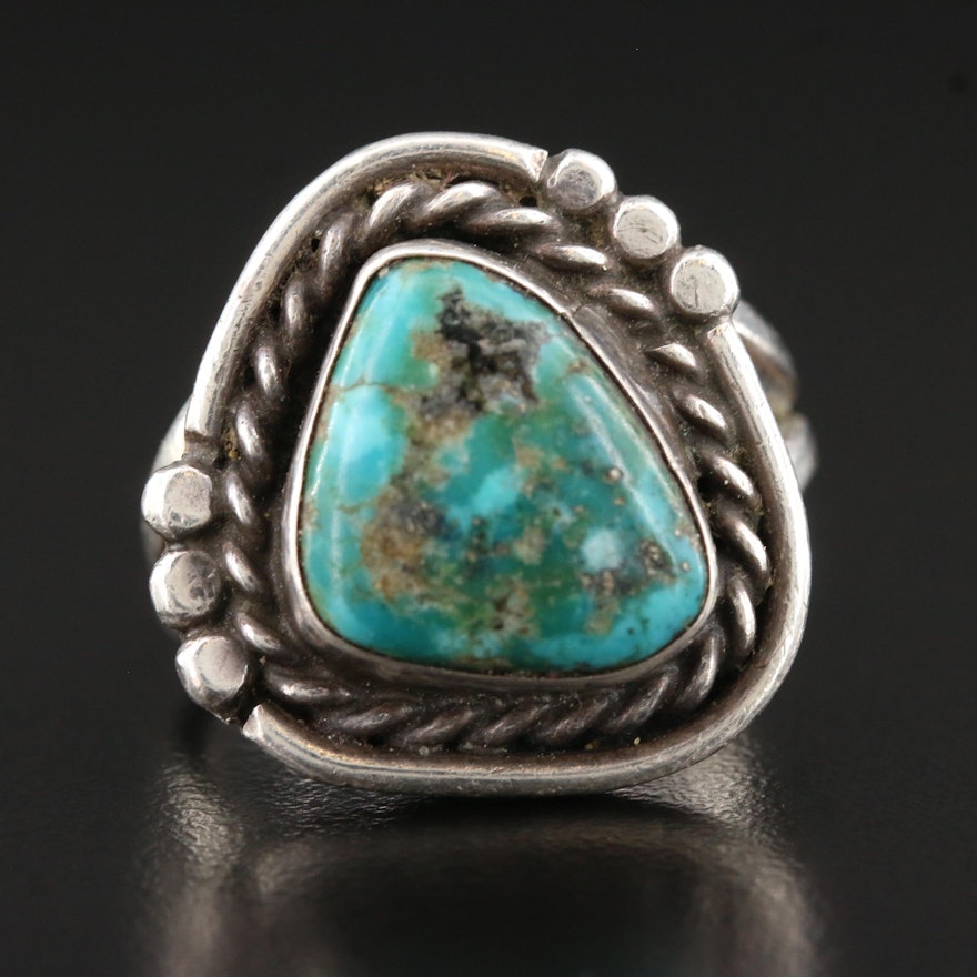 Western Style Sterling Silver Turquoise Ring