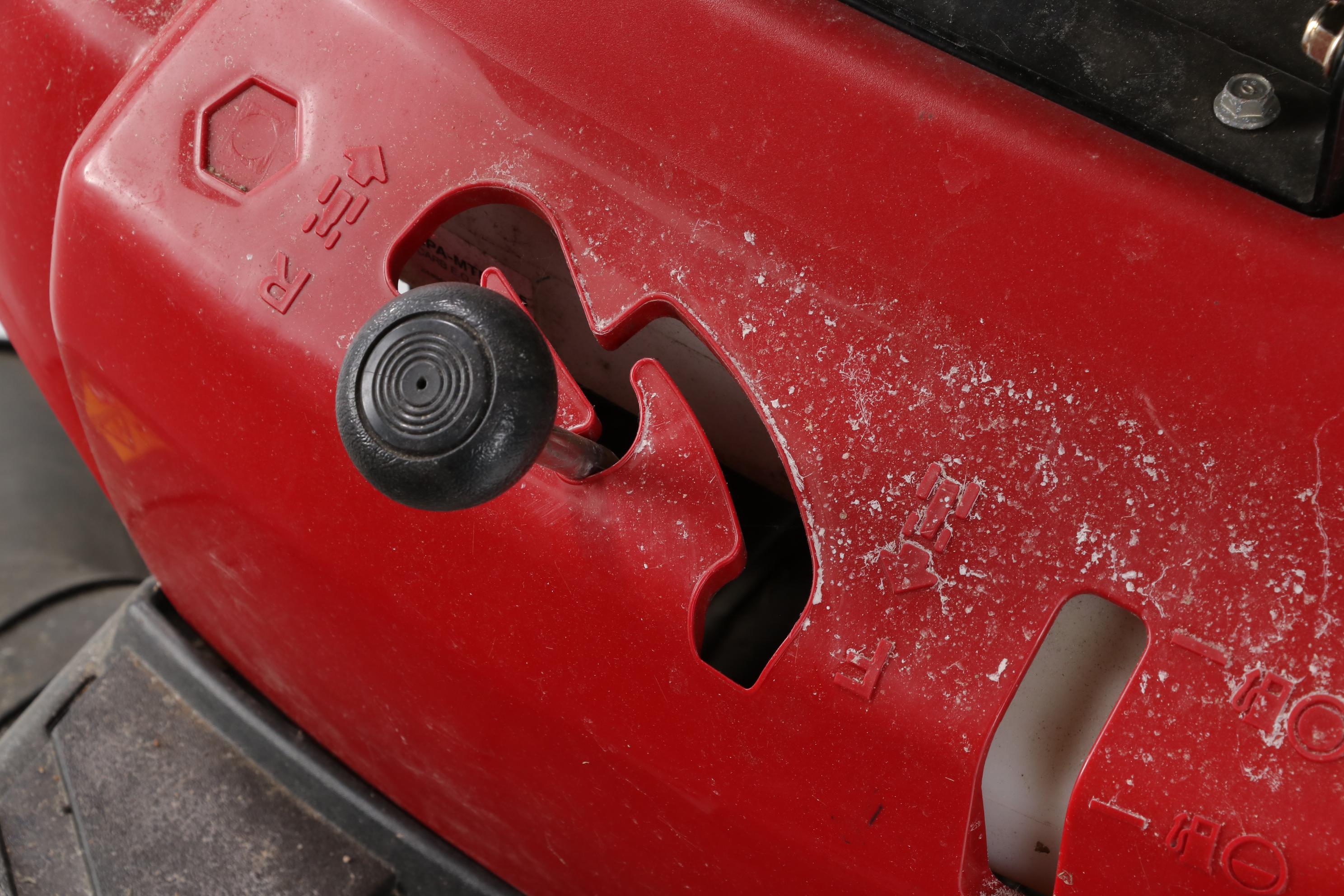 Craftsman R1000 30" Cutting Deck 22HP Gas Riding Mower