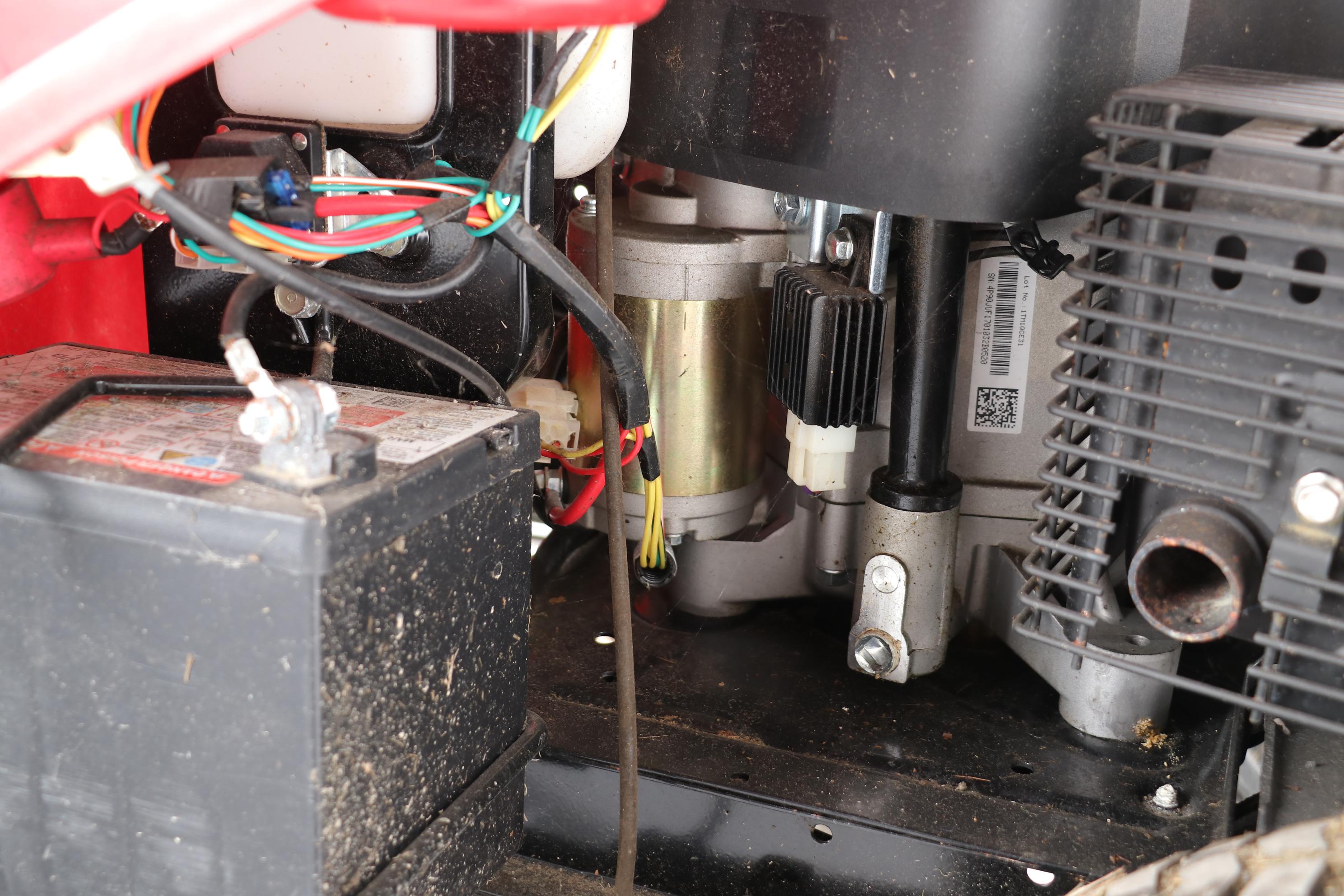 Craftsman R1000 30" Cutting Deck 22HP Gas Riding Mower