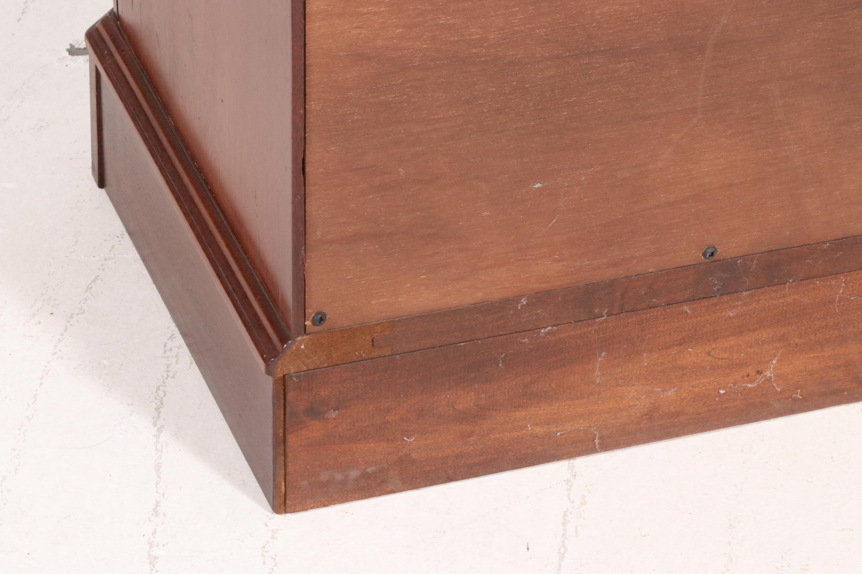 Lexington Furniture "Palmer Home Collection" Mahogany Sideboard, Late 20th C.