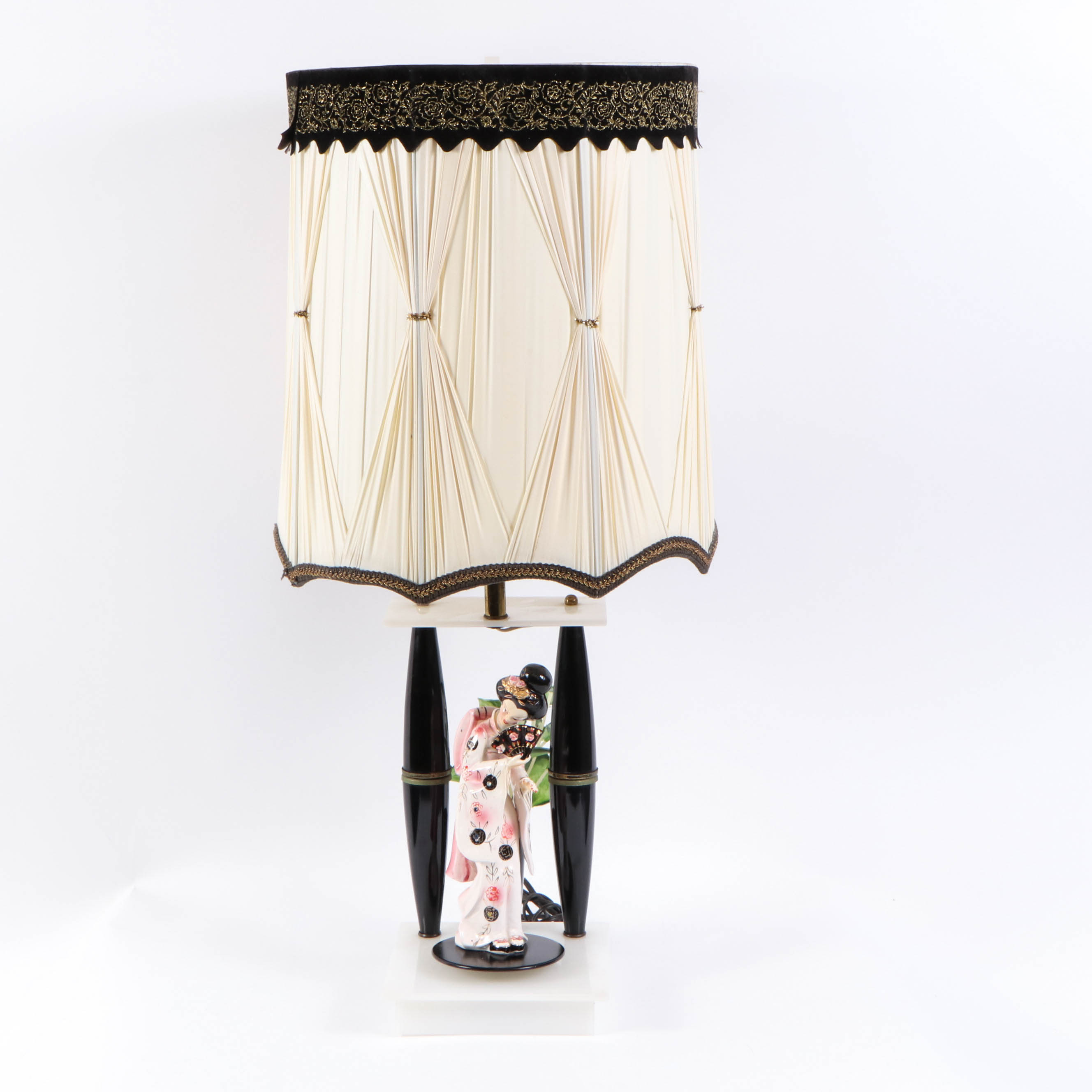 Porcelain Japanese Figure Music Box Lamp with Vase, Mid-Late 20th Century
