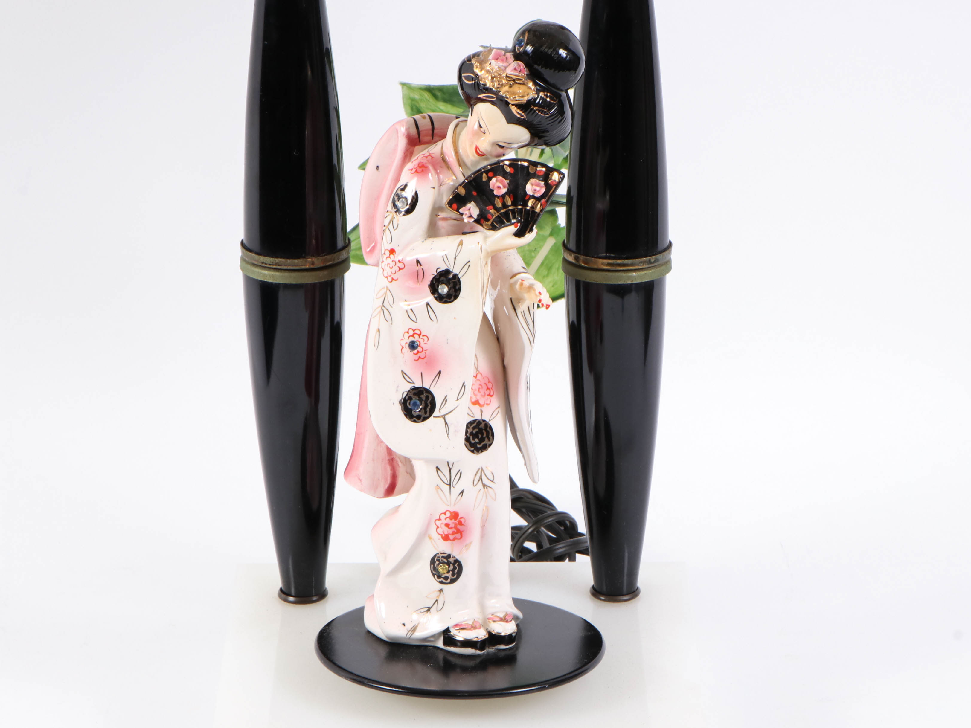 Porcelain Japanese Figure Music Box Lamp with Vase, Mid-Late 20th Century